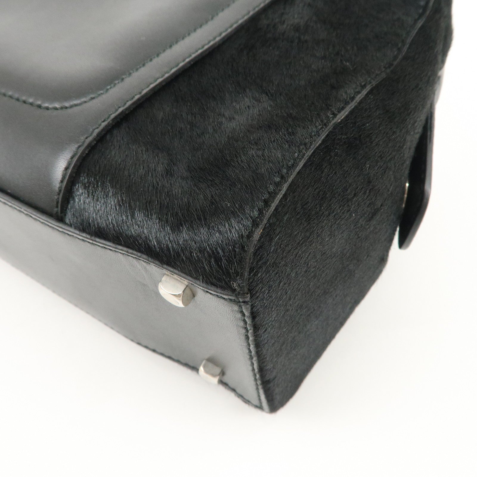 Ferragamo Gancini Leather Unborn Calf Hand Bag Black Used