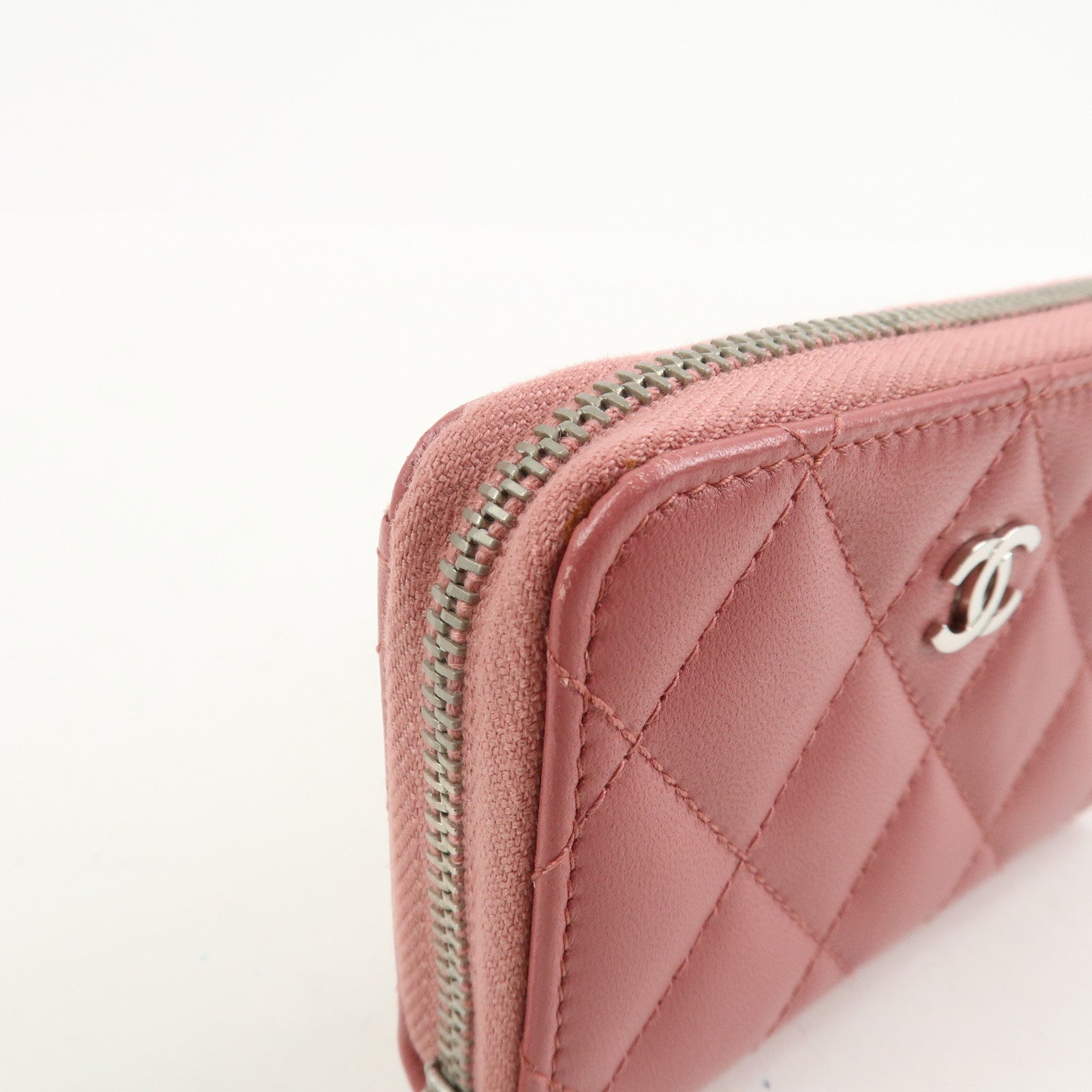 CHANE Matelasse Lambskin Classic Zippy Coin Case Pink AP0216