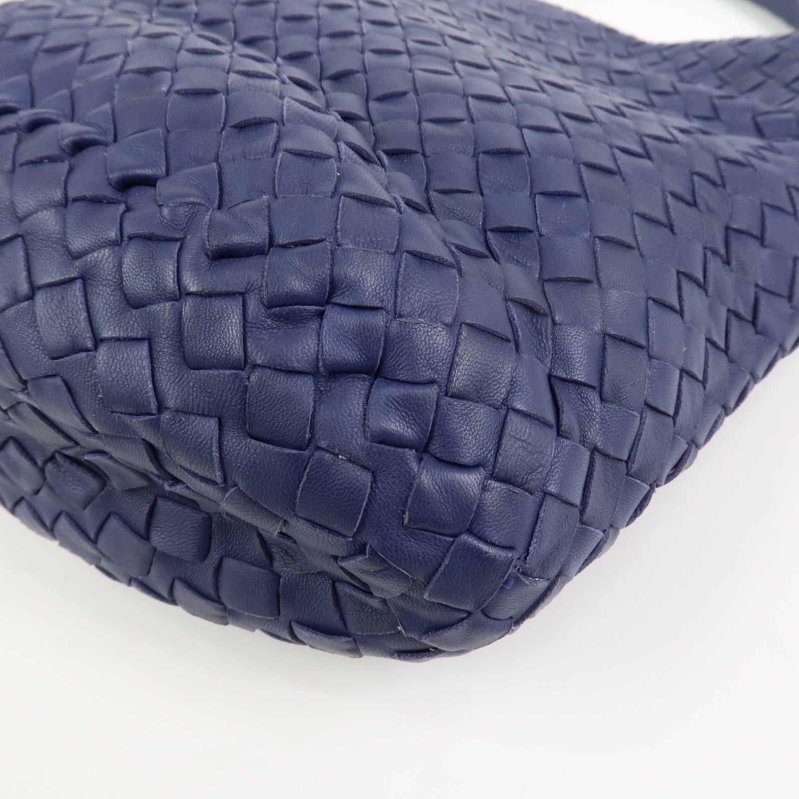 BOTTEGA VENETA Intrecciato Leather Shoulder Bag Navy 255690