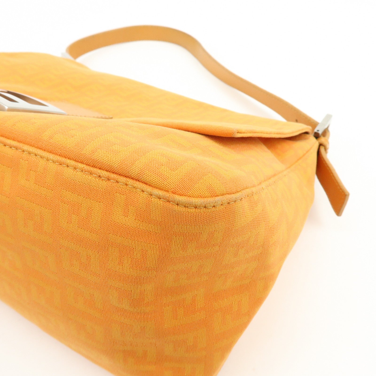 FENDI Mamma Baguette Zucchino Canvas Leather Shoulder Bag 8BR001