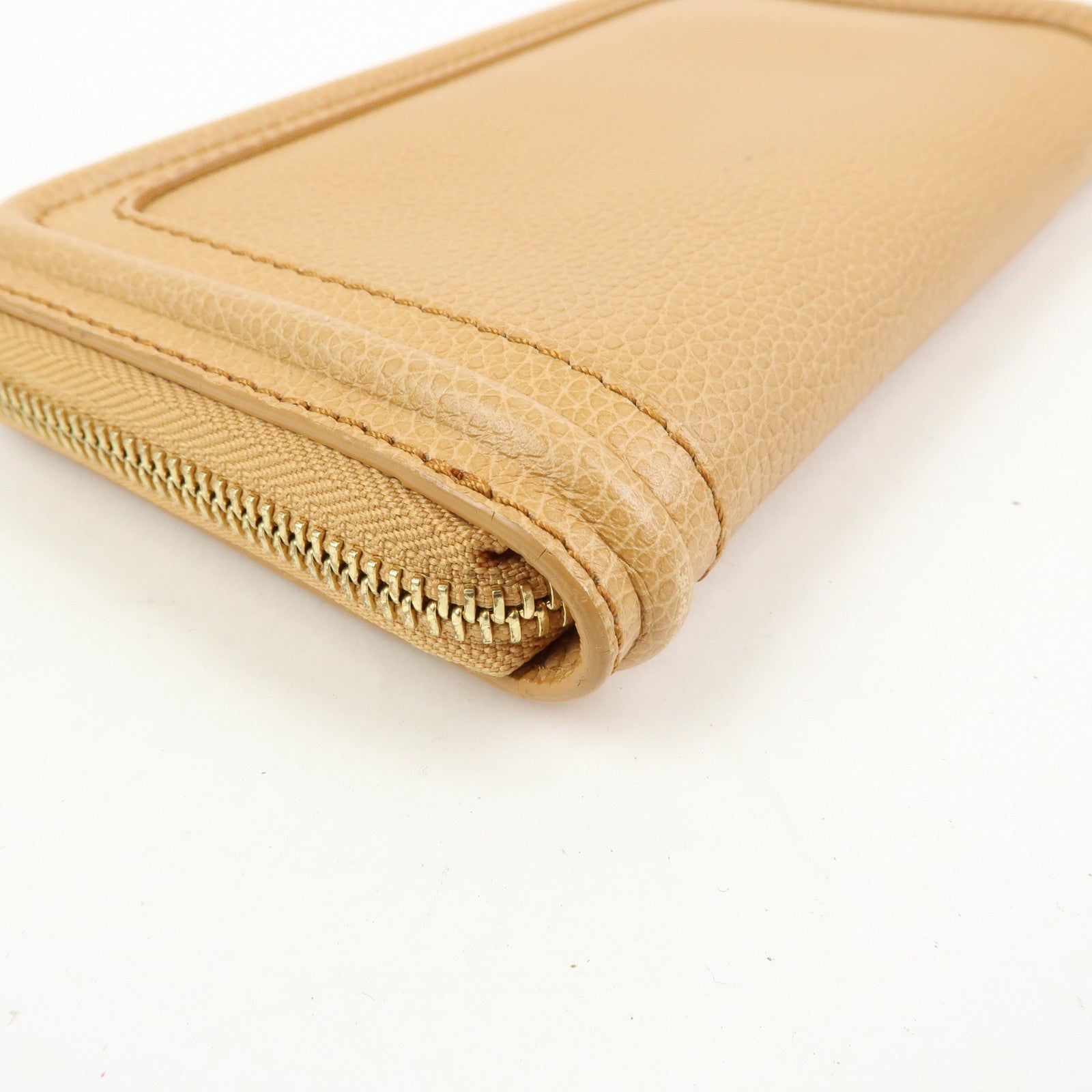 Chloe Paraty Leather Round Zippy Long Wallet Light Brown