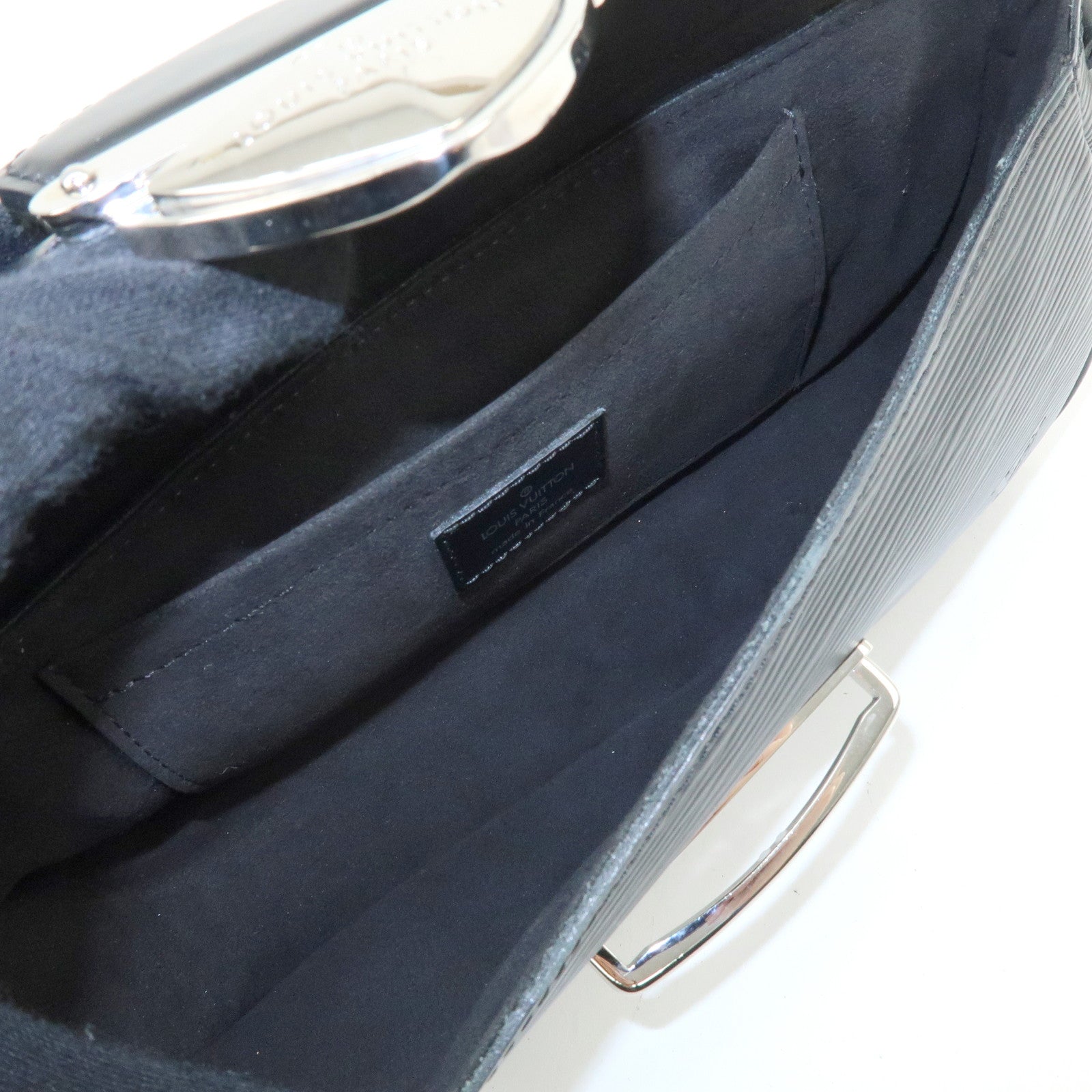 Louis Vuitton Epi Pochette Montaigne Shoulder Bag Noir M59292