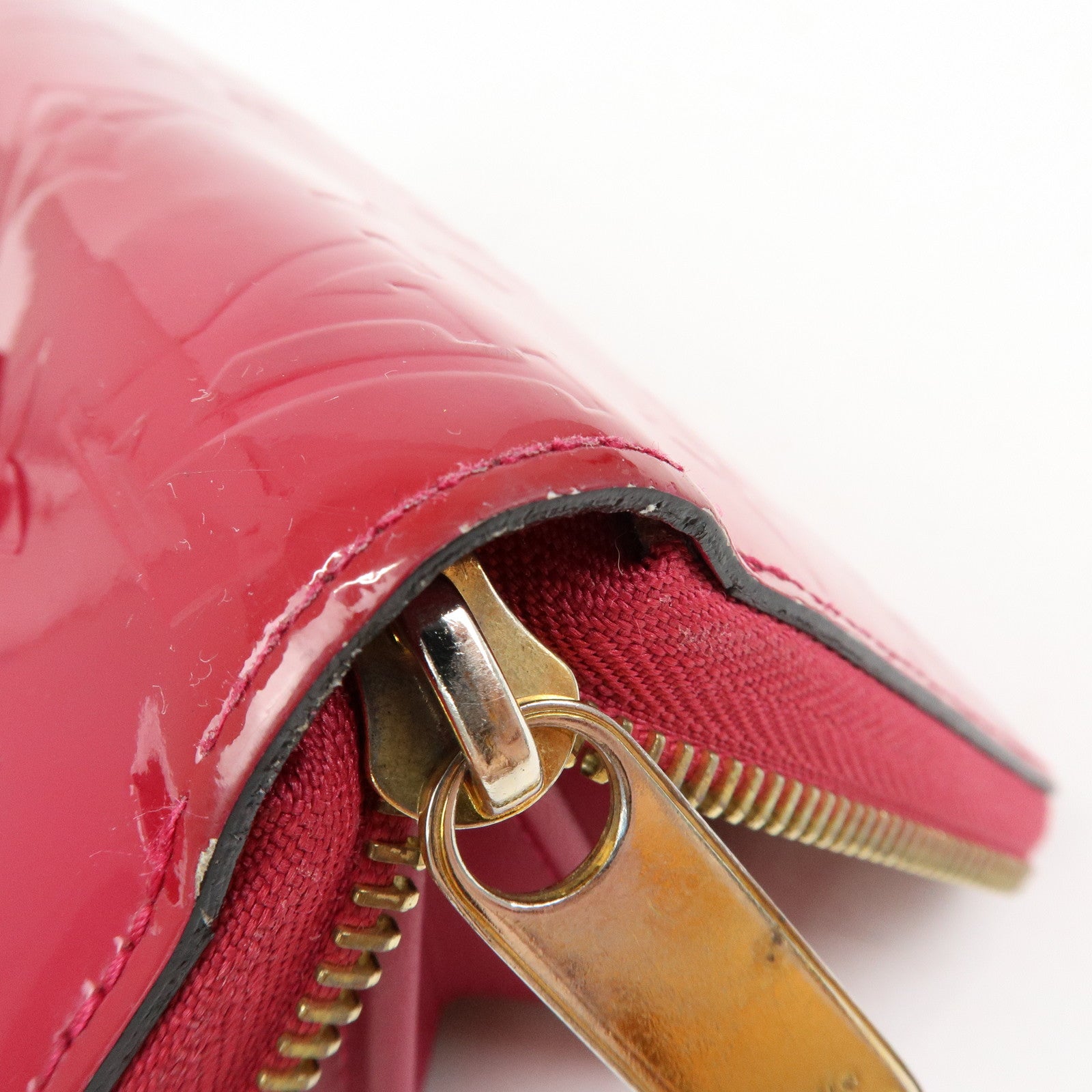 Louis Vuitton Monogram Vernis Round Zippy Wallet Rose Indien M91597