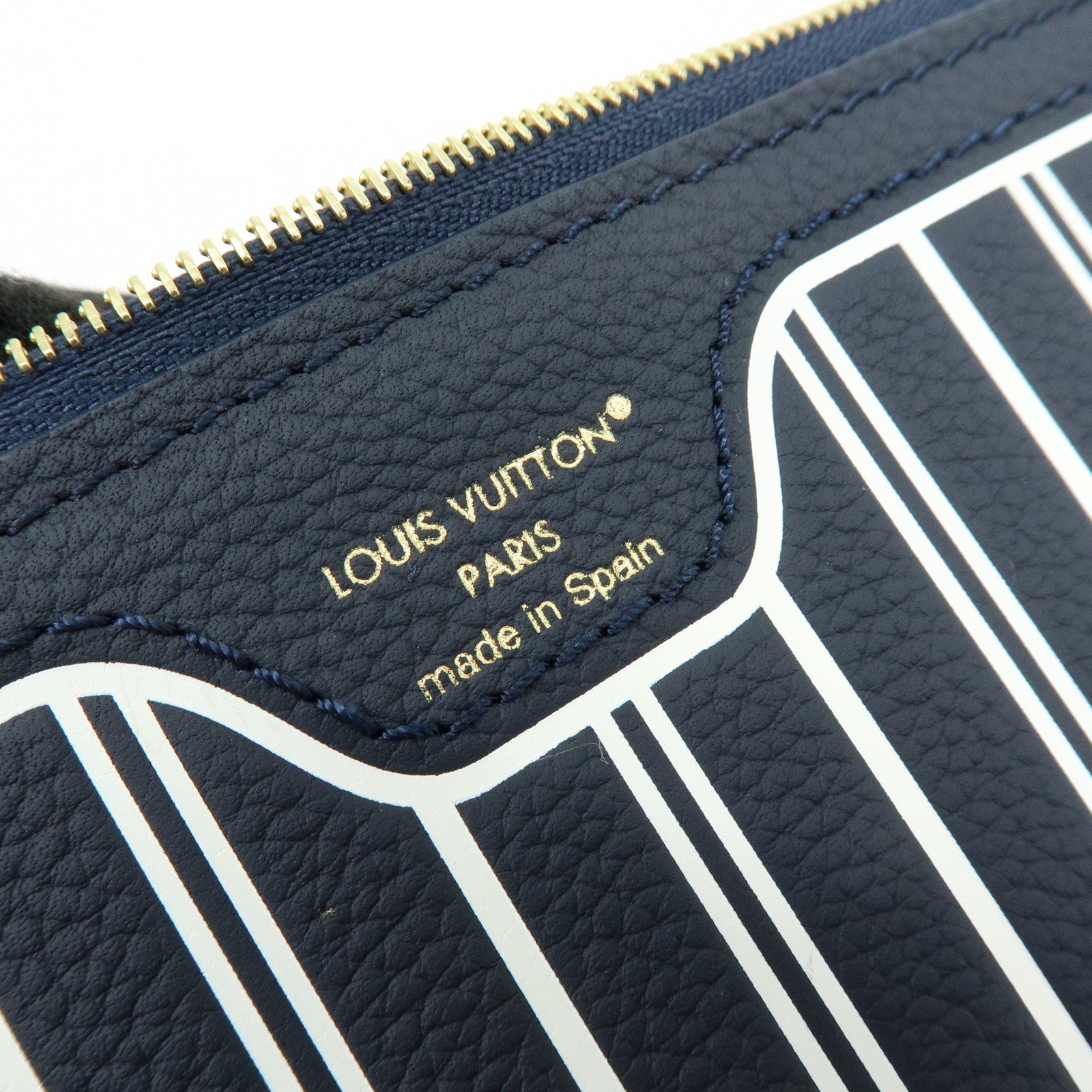 Louis Vuitton Monogram Grain Leather Pouch for Neverfull MM M14994