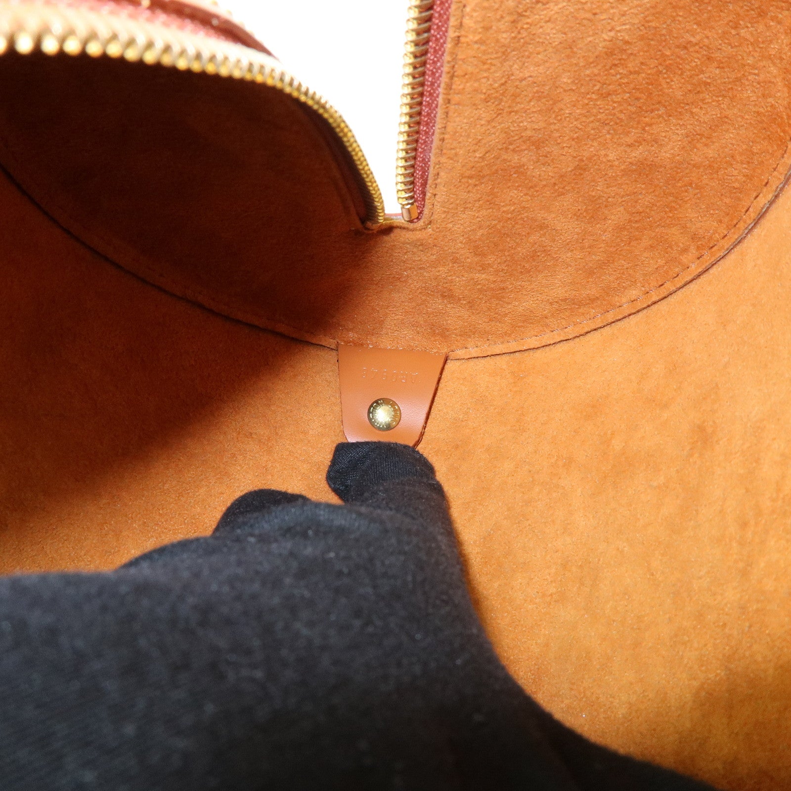 Louis Vuitton Epi Soufflot Hand Bag Shoulder Bag Zipang Gold M52228