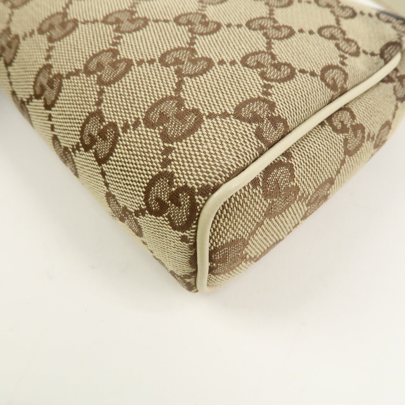 GUCCI Abbey GG Canvas Leather Pouch Hand Bag Brown Ivory 145750