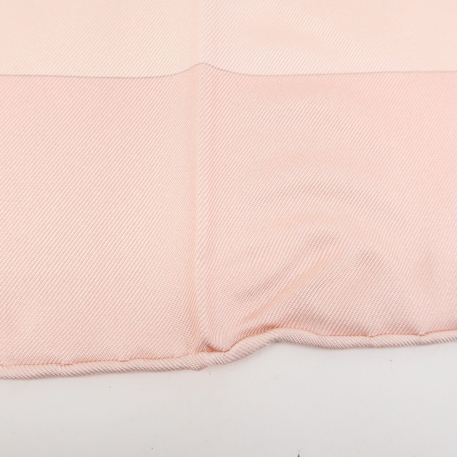 HERMES Carre 90 Silk 100% Scarf Des Fleurs Pour Le Dire Light Pink