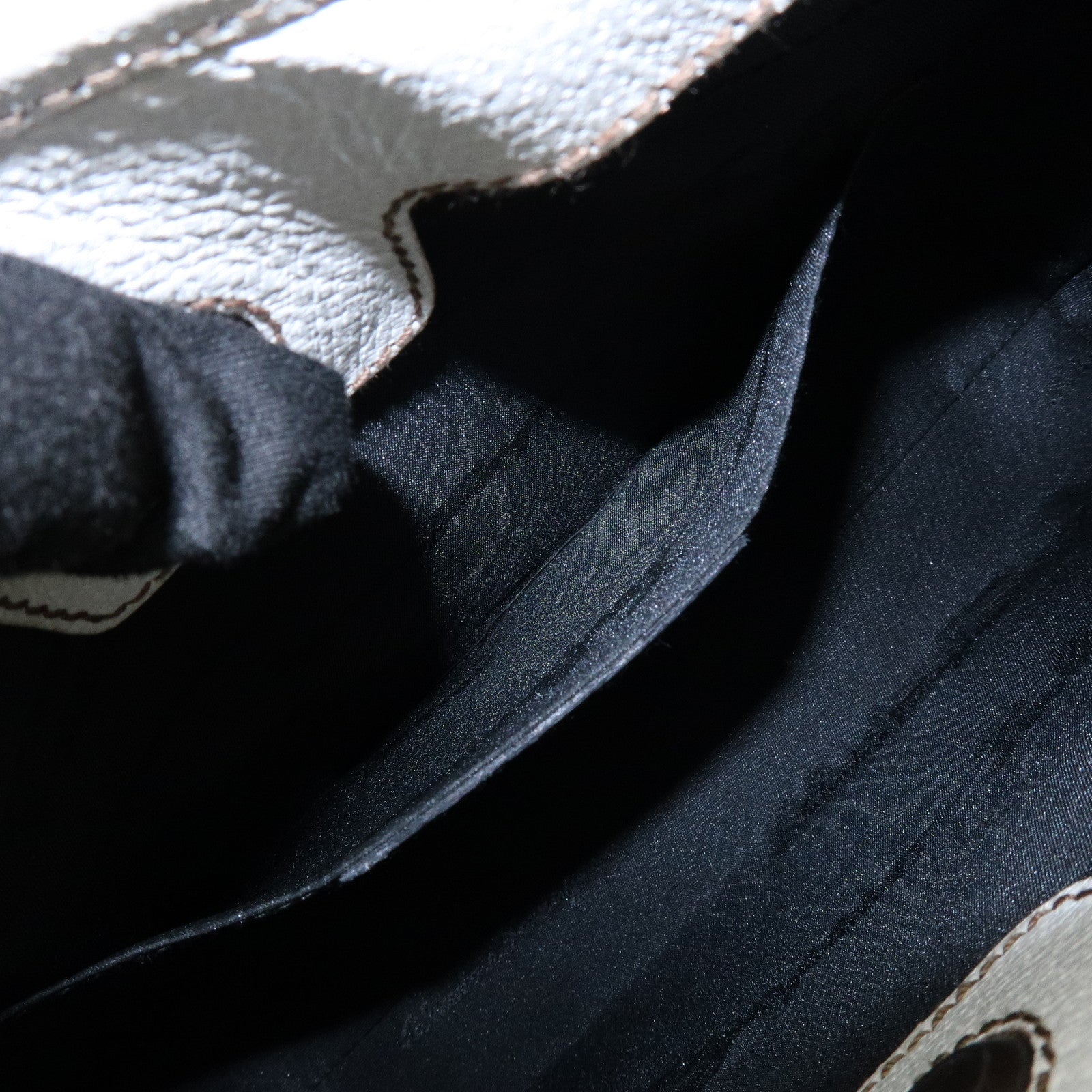 Ferragamo Leather Shoulder Bag Hand Bag White