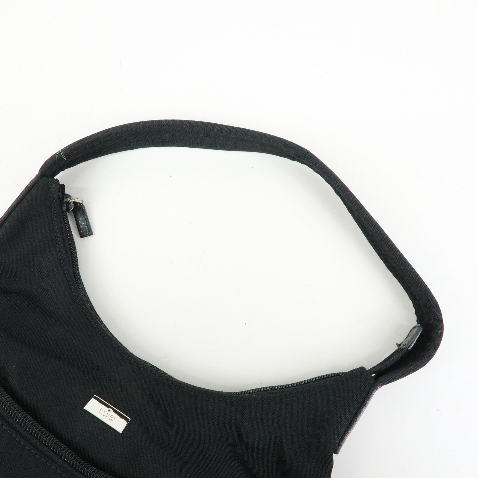 GUCCI GG Nylon Leather Shoulder Bag Black 001・3386