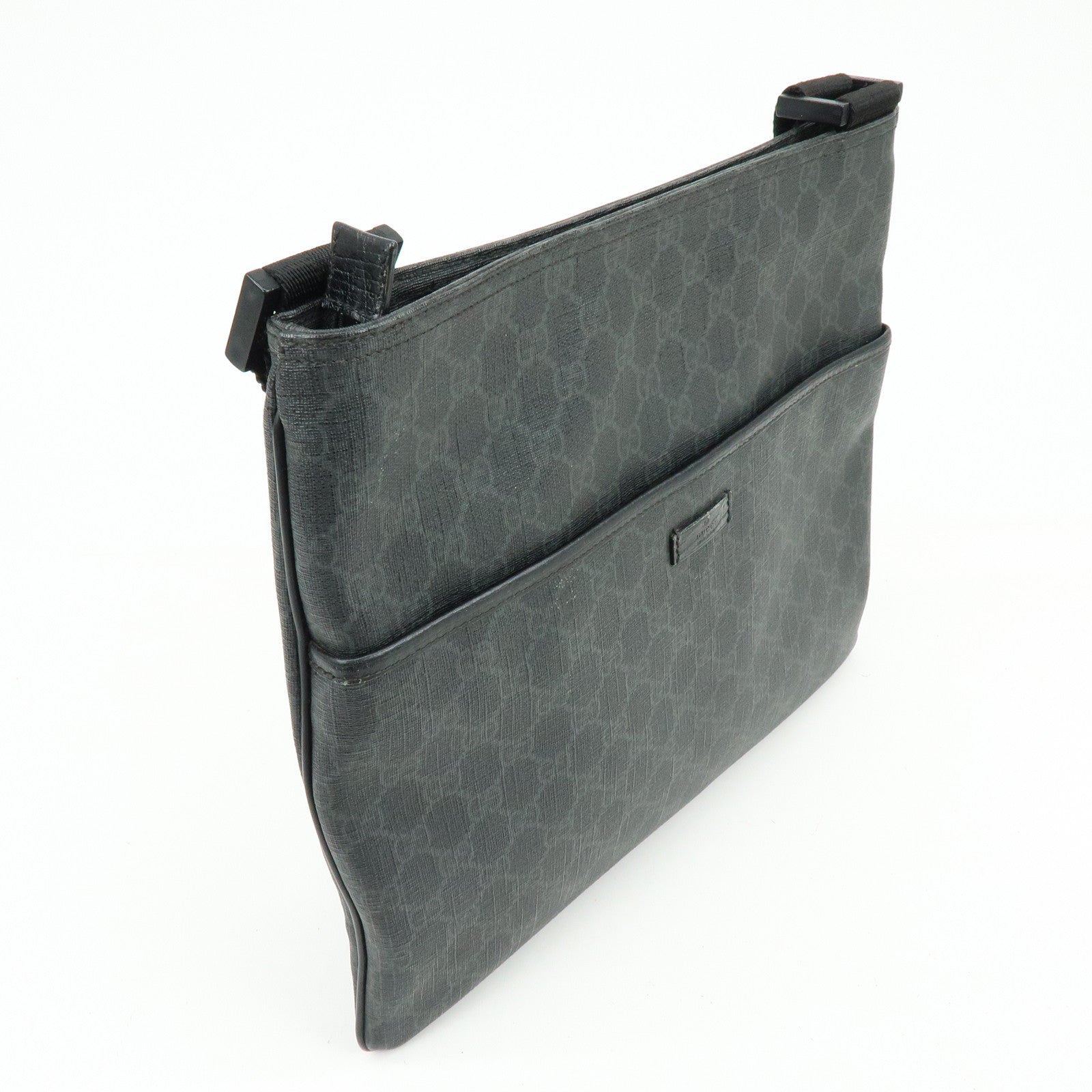 GUCCI GG Supreme Shoulder Bag Crossbody Bag Black 162904