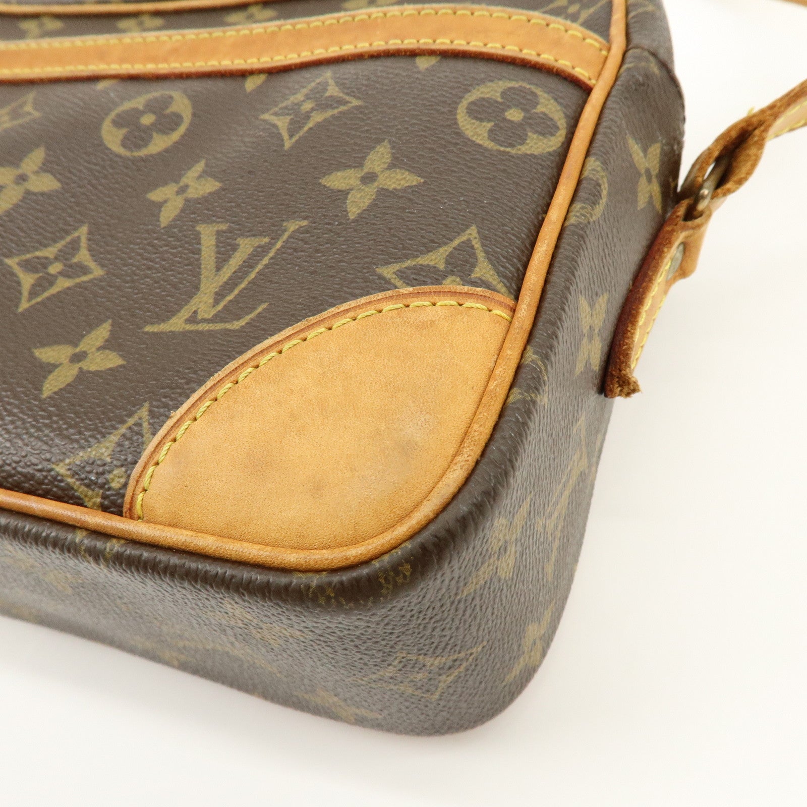 Louis Vuitton Monogram Trocadero 27 Shoulder Crossbody Bag M51274