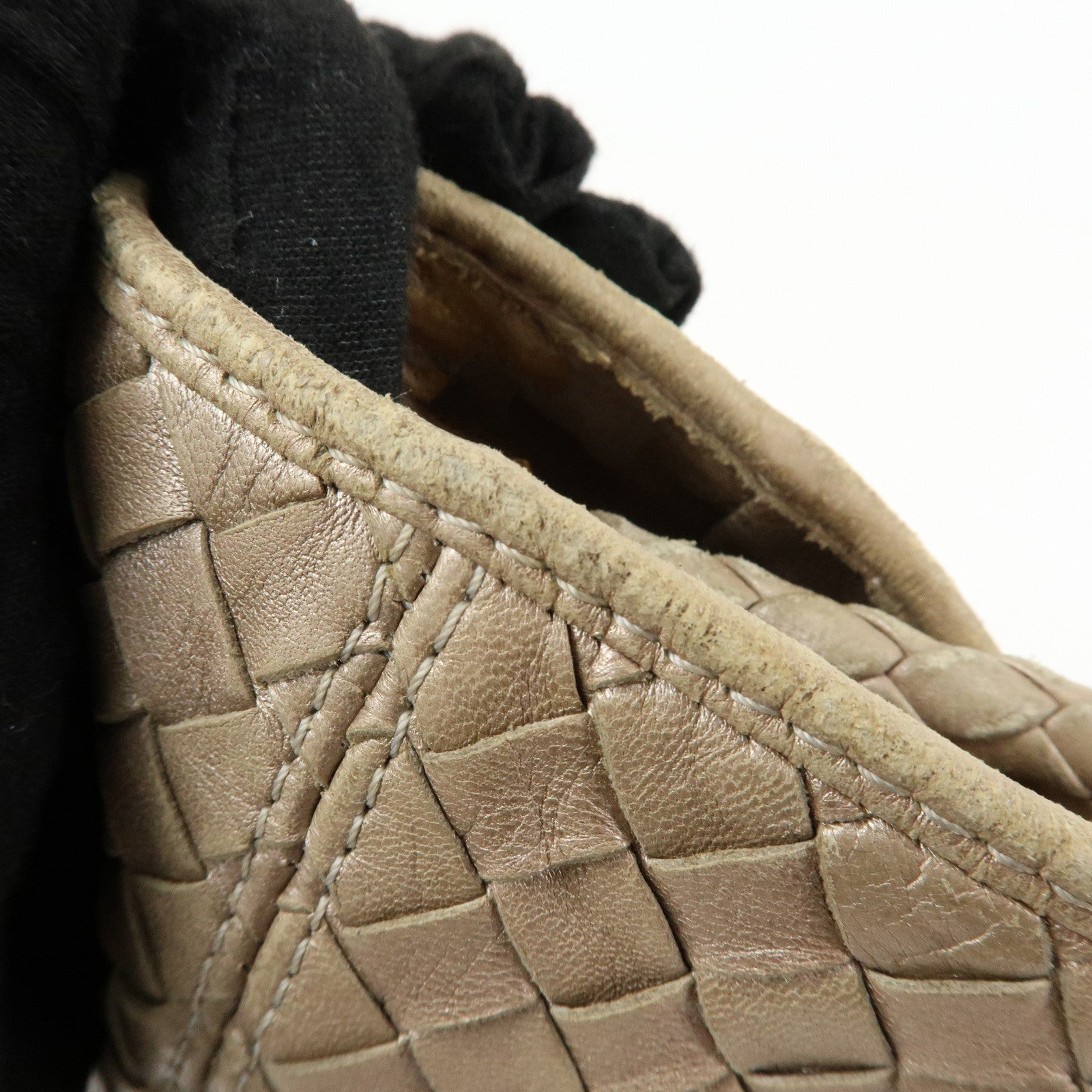 BOTTEGA VENETA Intrecciato Leather Shoulder Bag Beige