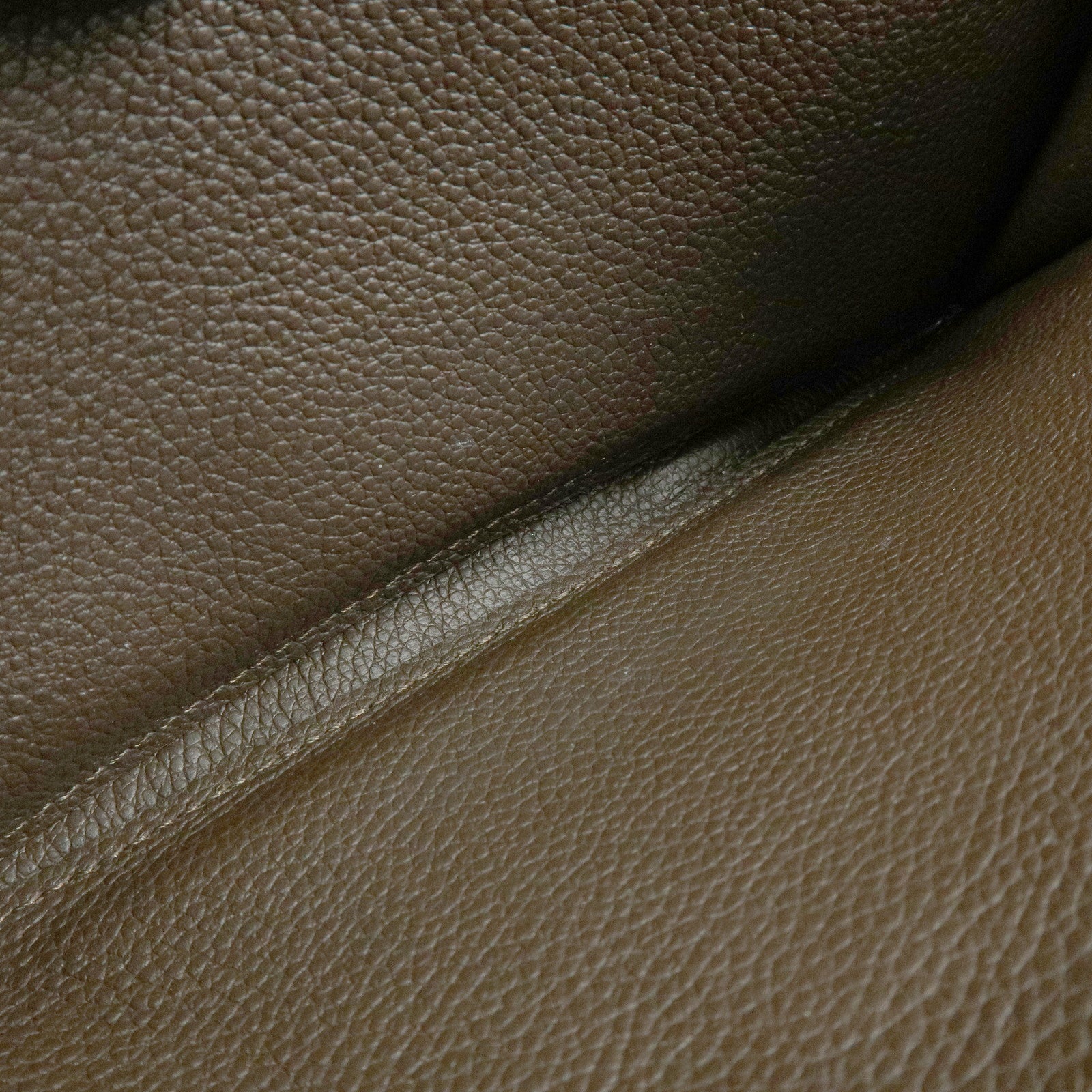 Louis Vuitton Monogram Empreinte Round Zippy Wallet Terre M60548