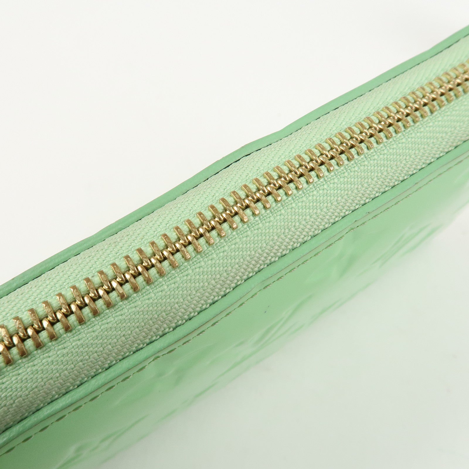 Louis Vuitton Monogram Vernis Zippy Wallet Light Green M82065 Used