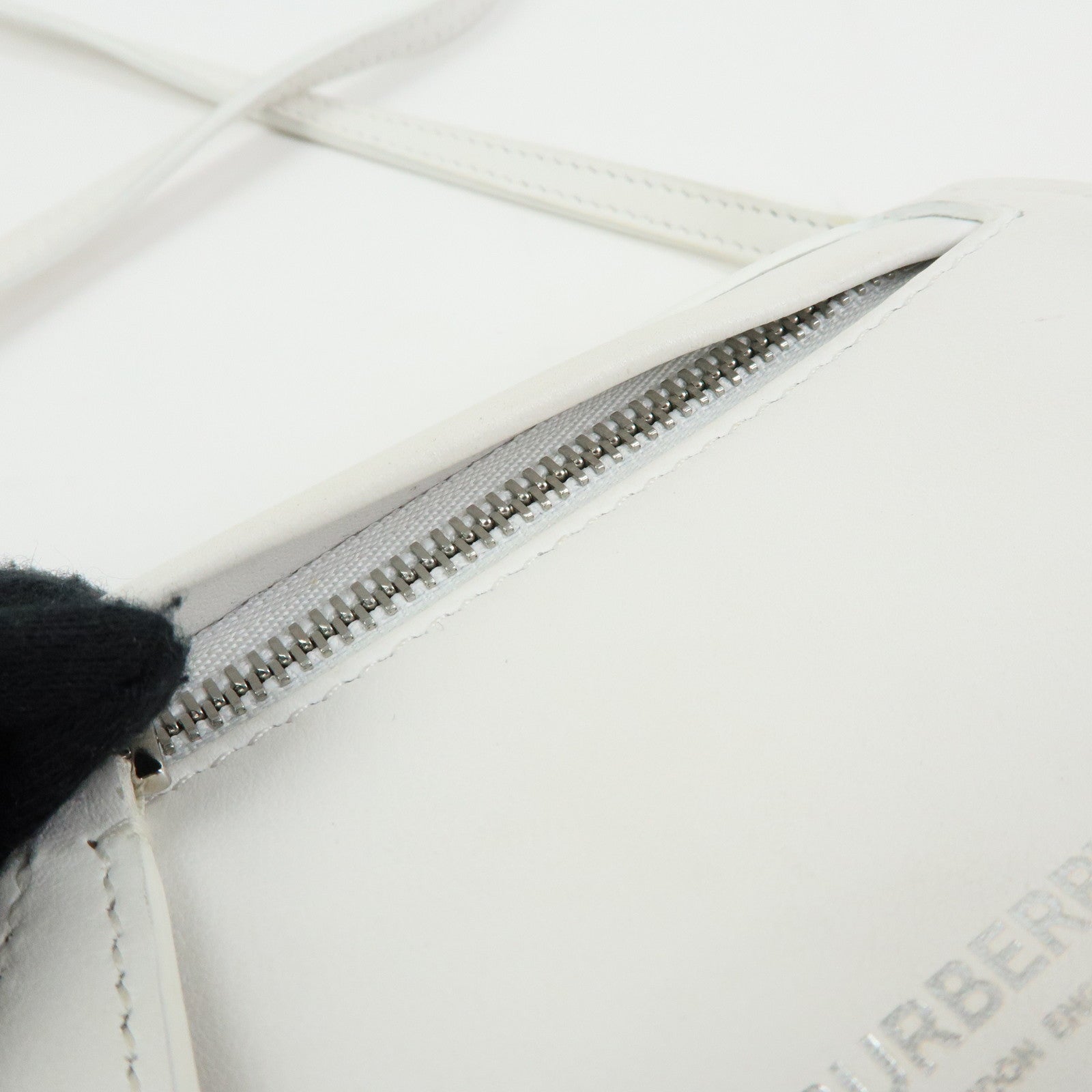 BURBERRY Leather Shoulder Bag Crossbody Bag White