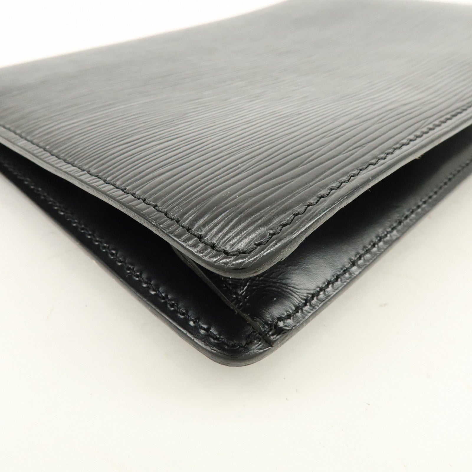 Louis Vuitton Epi Sellier Dragonne Clutch Bag Noir Black M52612