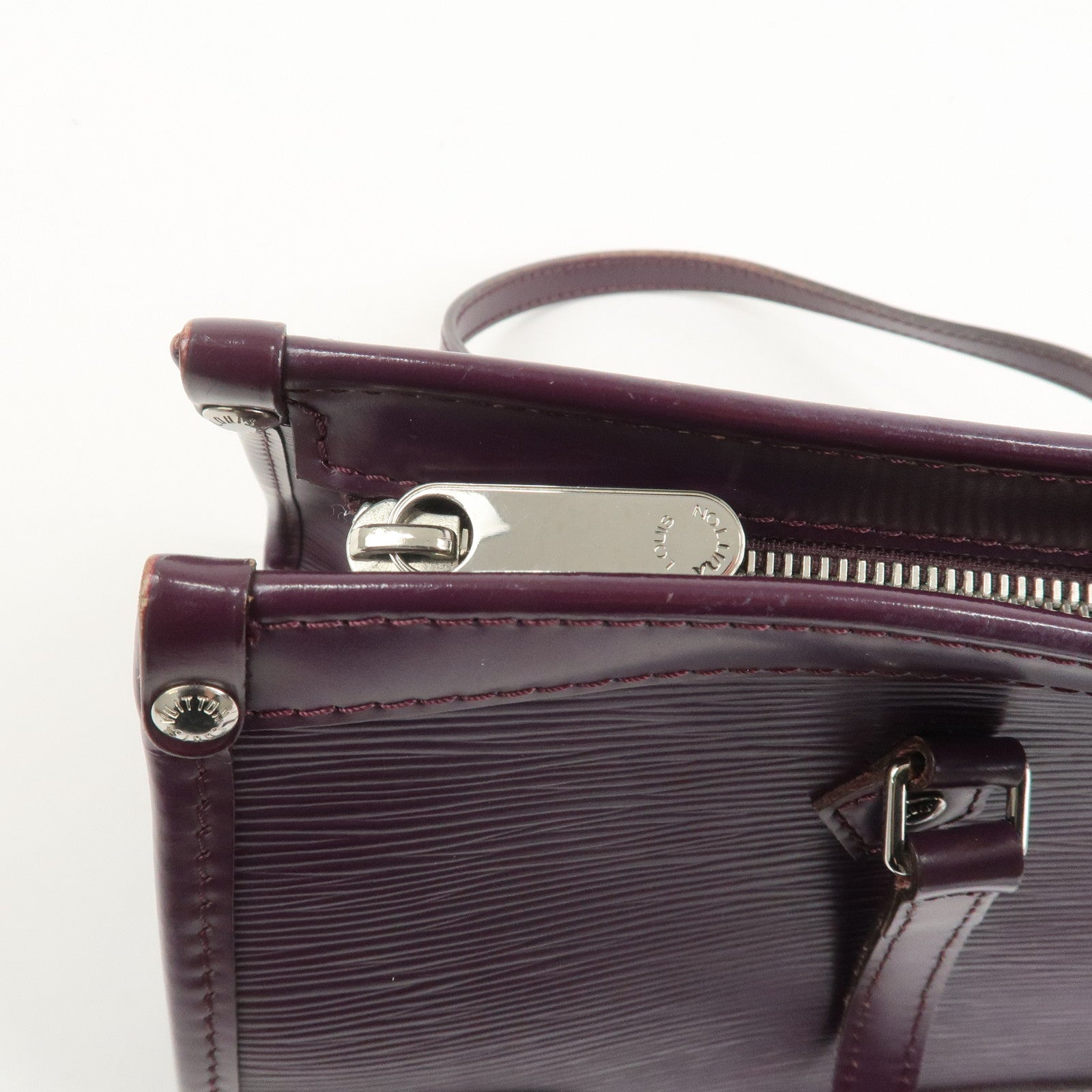 Louis Vuitton Epi Madeleine PM Shoulder Bag Hand Bag Cassis M5933K