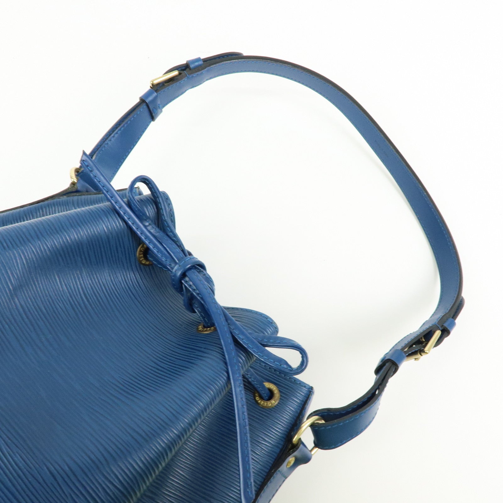 Louis Vuitton Epi Noe Leather Shoulder Bag Toledo Blue M44005