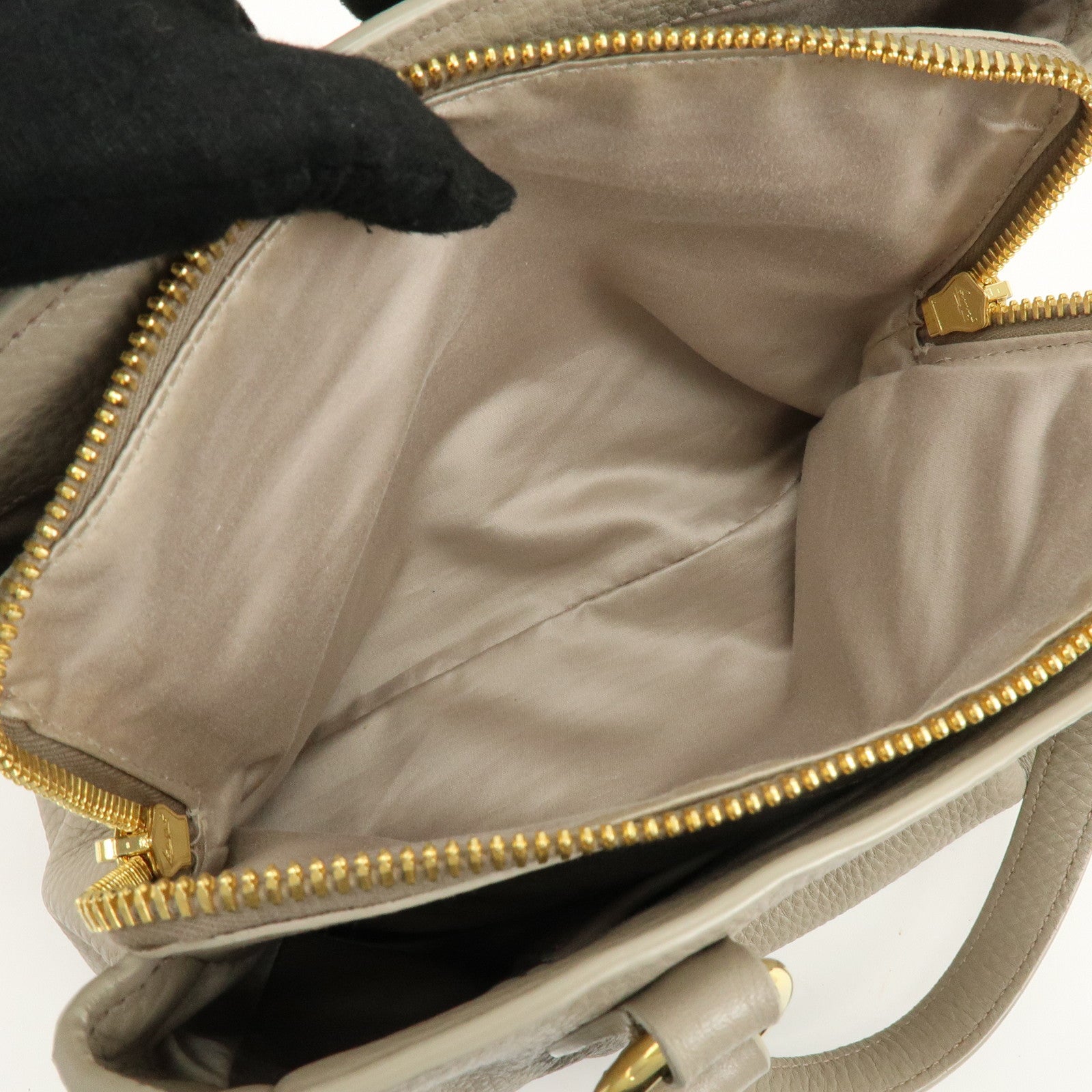 MIU MIU Leather 2Way Bag Hand Bag Shoulder Bag Beige RN0757