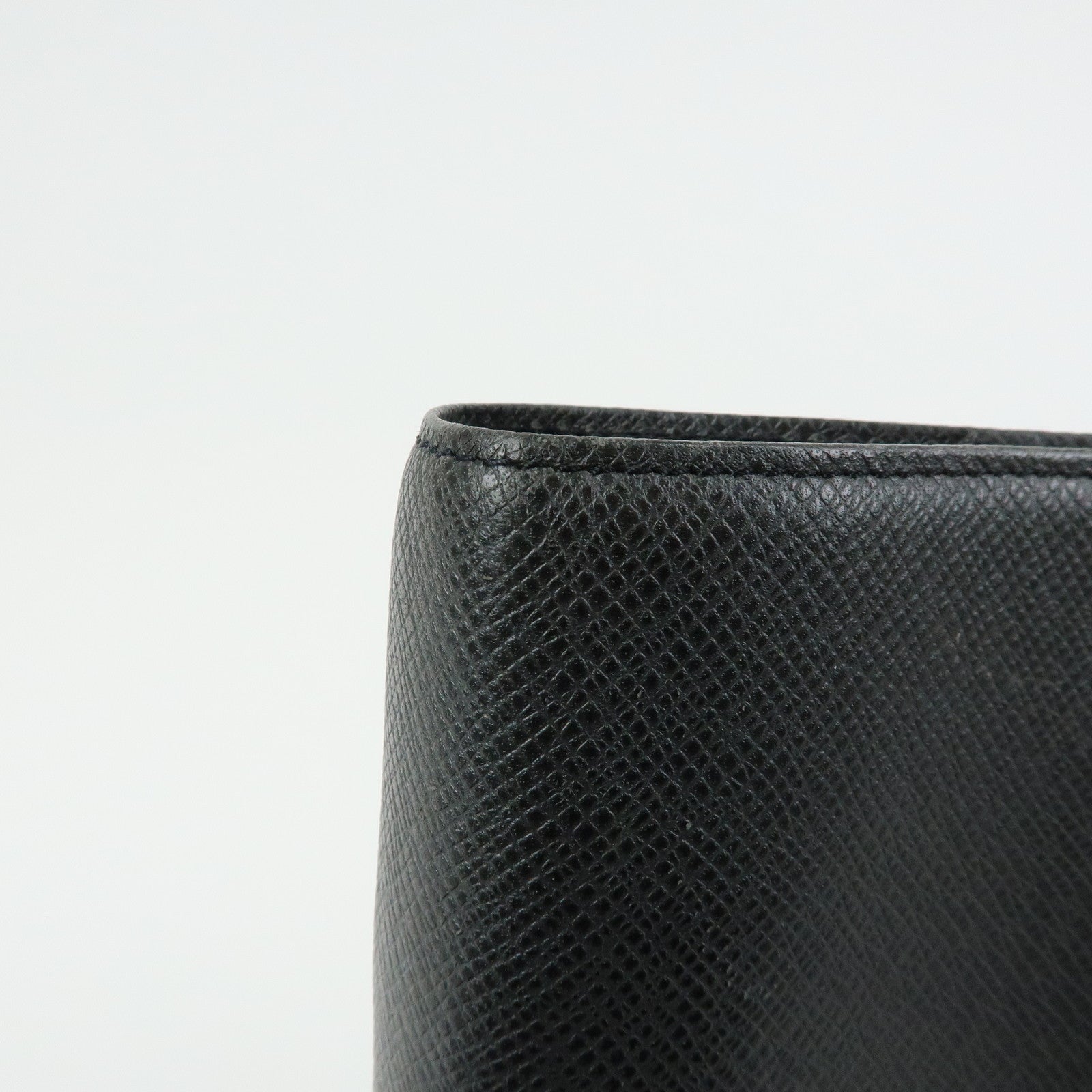 Louis Vuitton Taiga Agenda GM Planner Cover Ardoise R20232