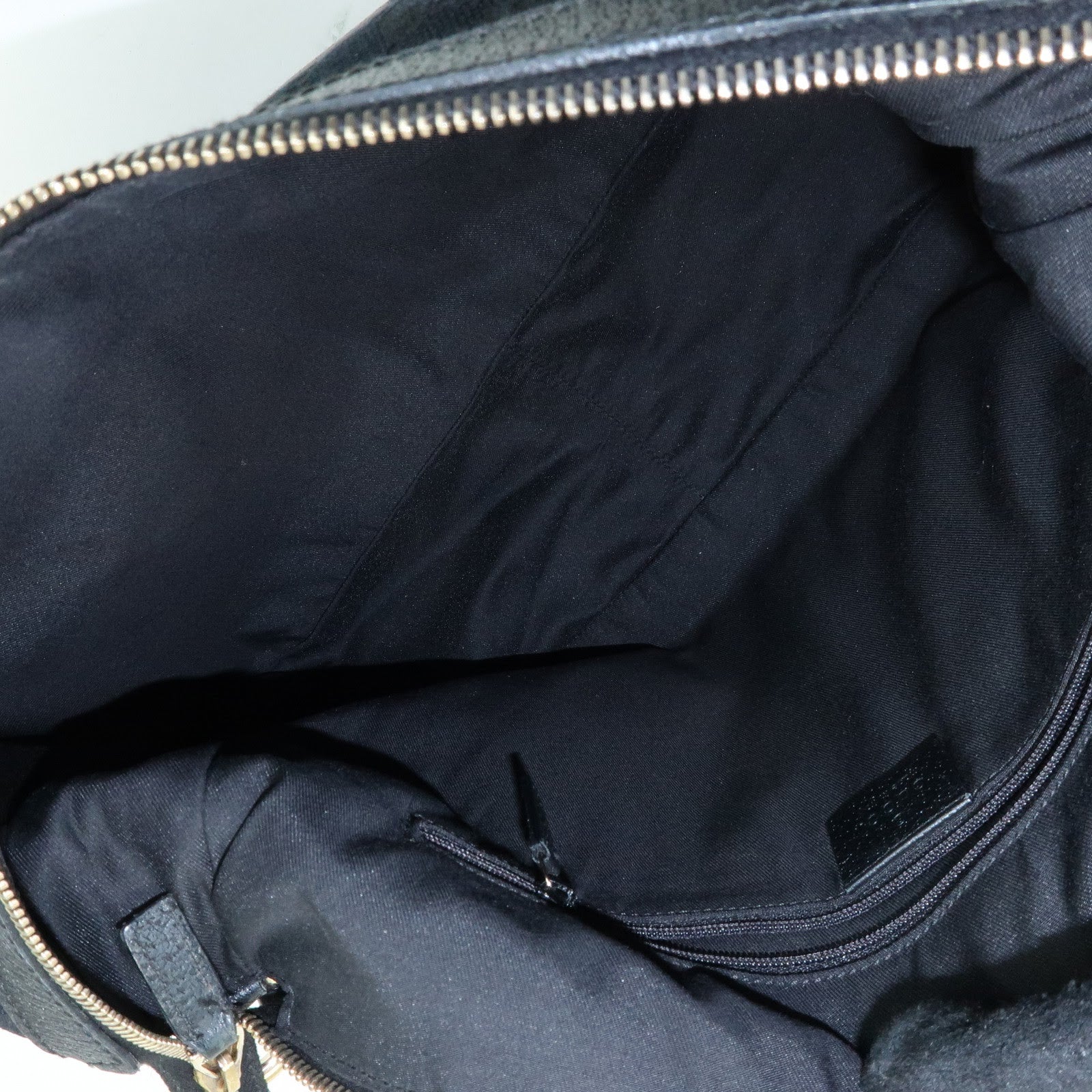 GUCCI GG Canvas Leather Front Pocket Shoulder Hand Bag Black 153025