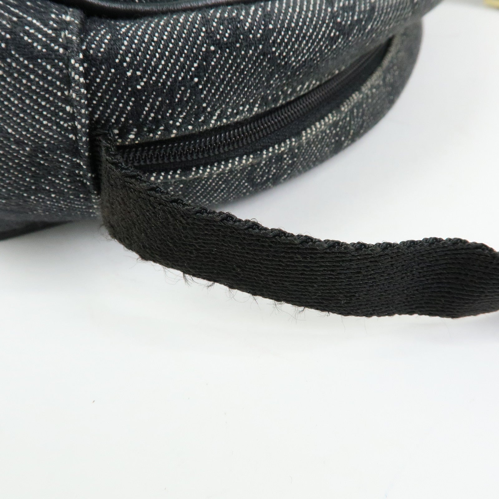 GUCCI Half Moon GG Denim Shoulder Bag Hand Bag Black 90781