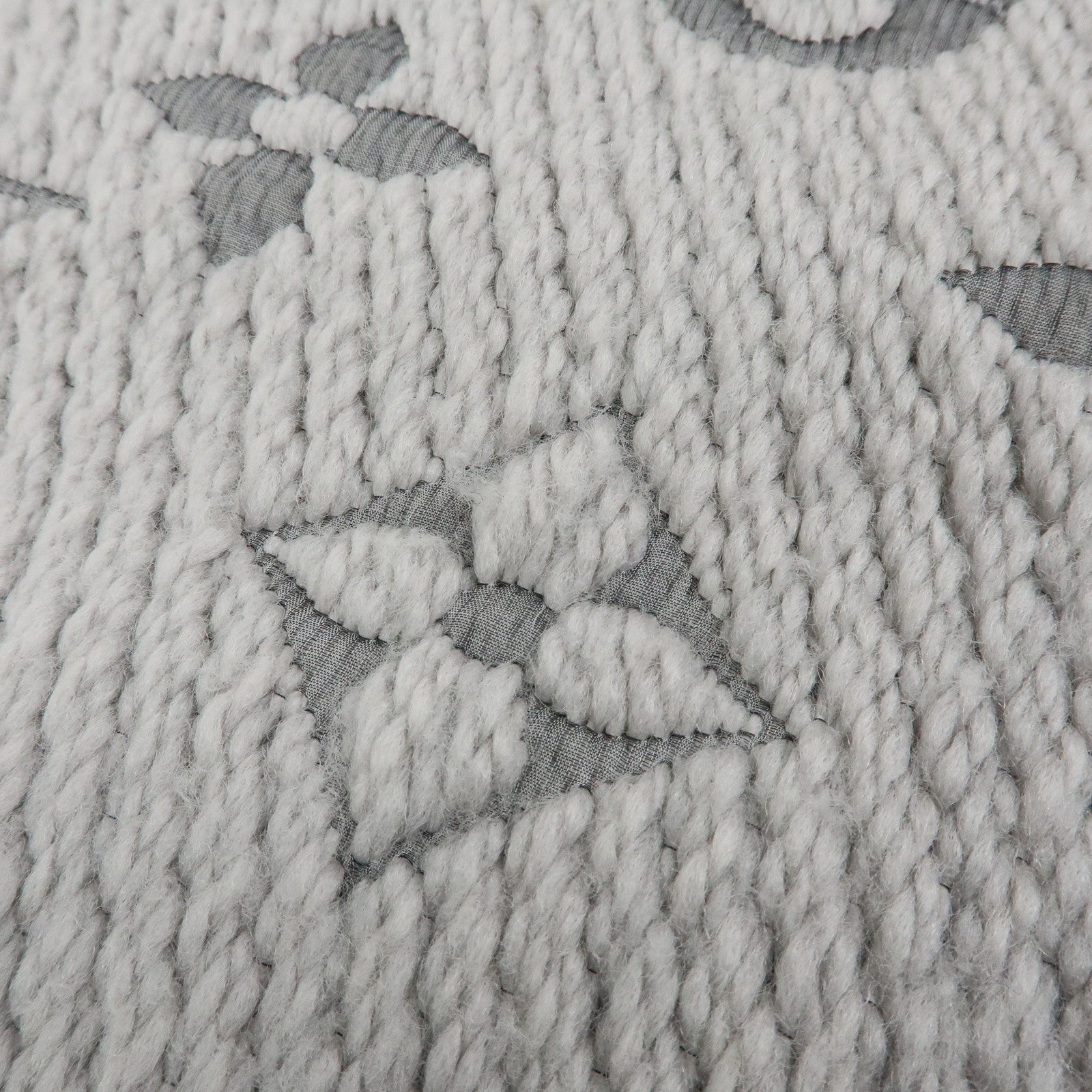 Louis Vuitton Monogram Escharp Logomania Scarf Gris Perle M74742