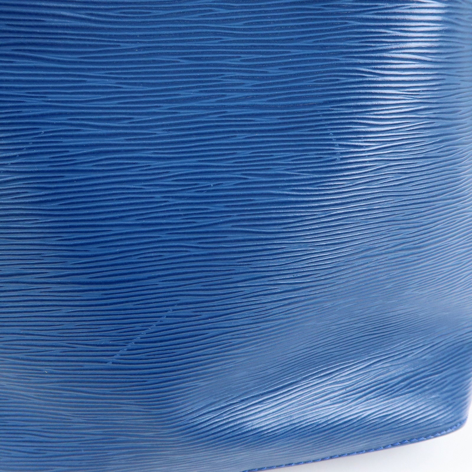 Louis Vuitton Epi Petit Noe Shoulder Hand Bag Toledo Blue M44105