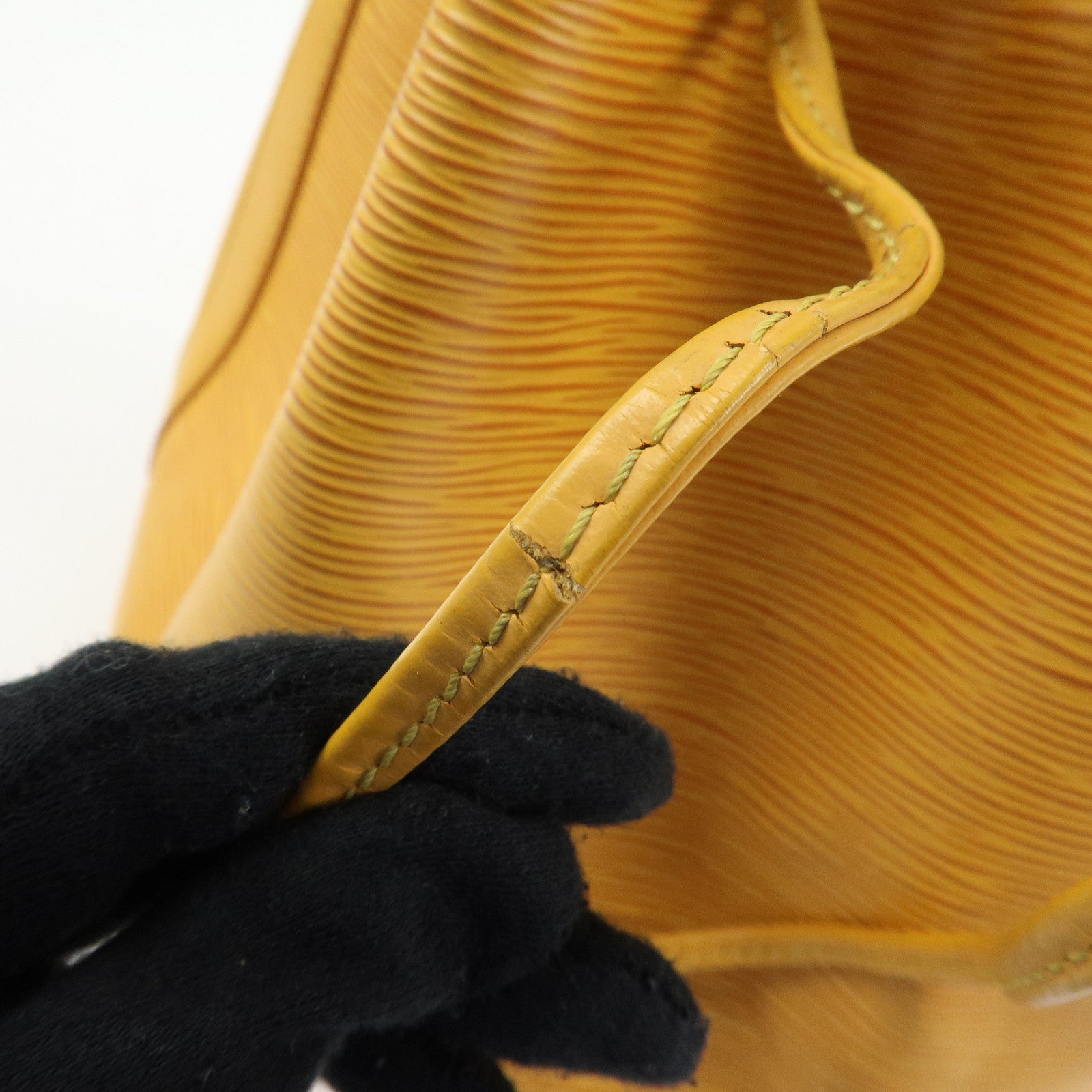 Louis Vuitton Epi Petit Noe Shoulder Bag Tassili Yellow M44109