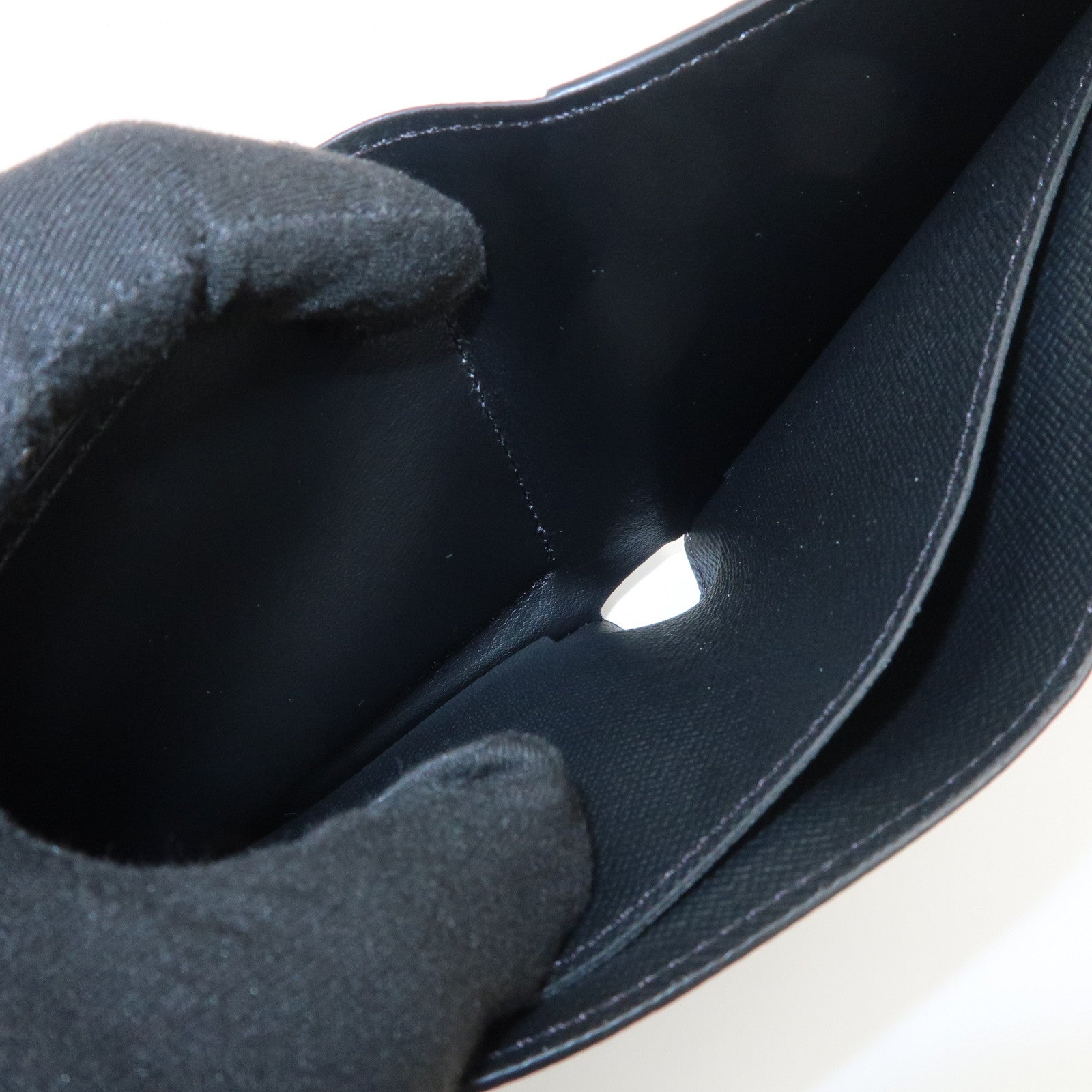 Louis Vuitton Taiga Portefeuille Marco NM Wallet Ardoise M30865