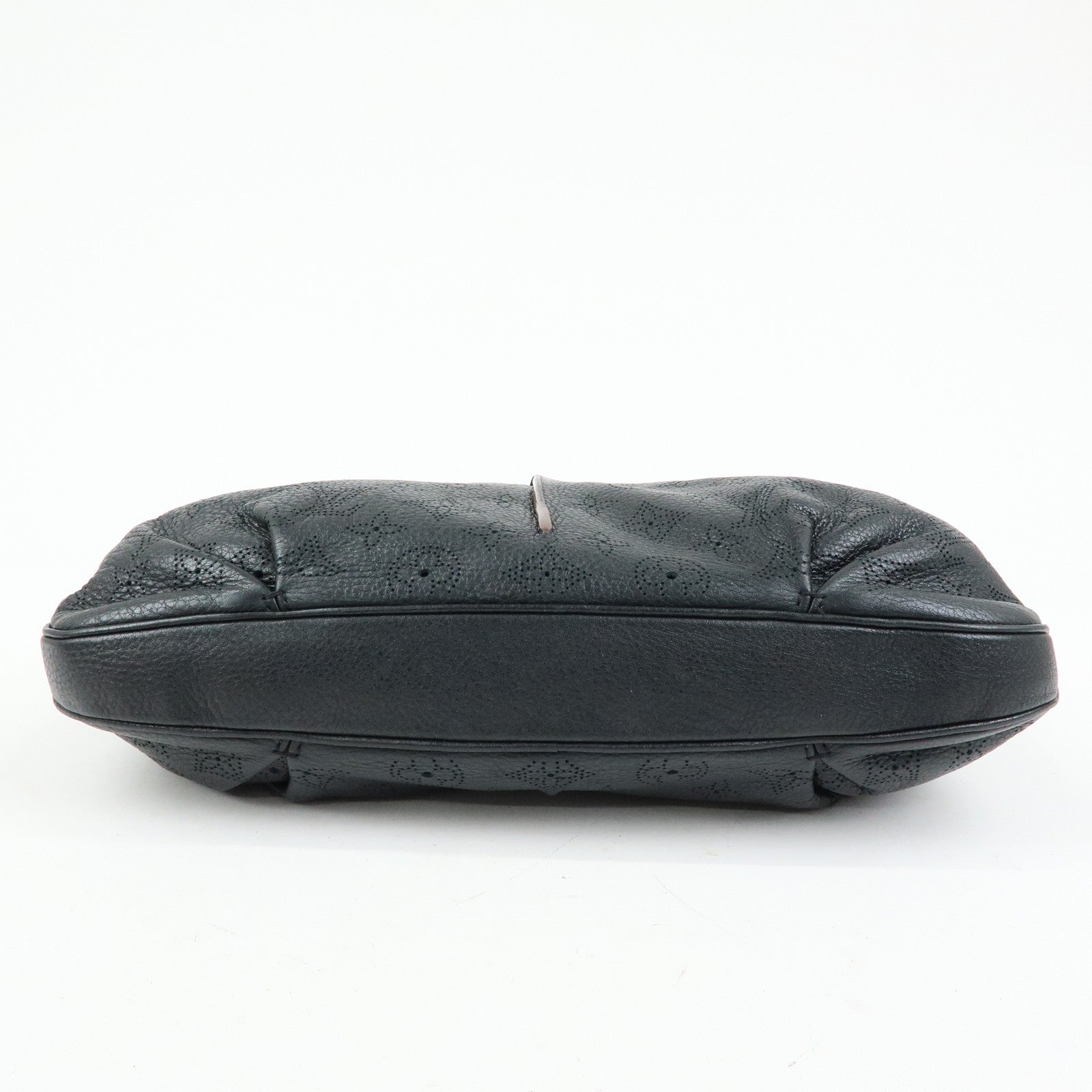 Louis Vuitton Monogram Mahina Selene PM Shoulder Bag Noir M94035