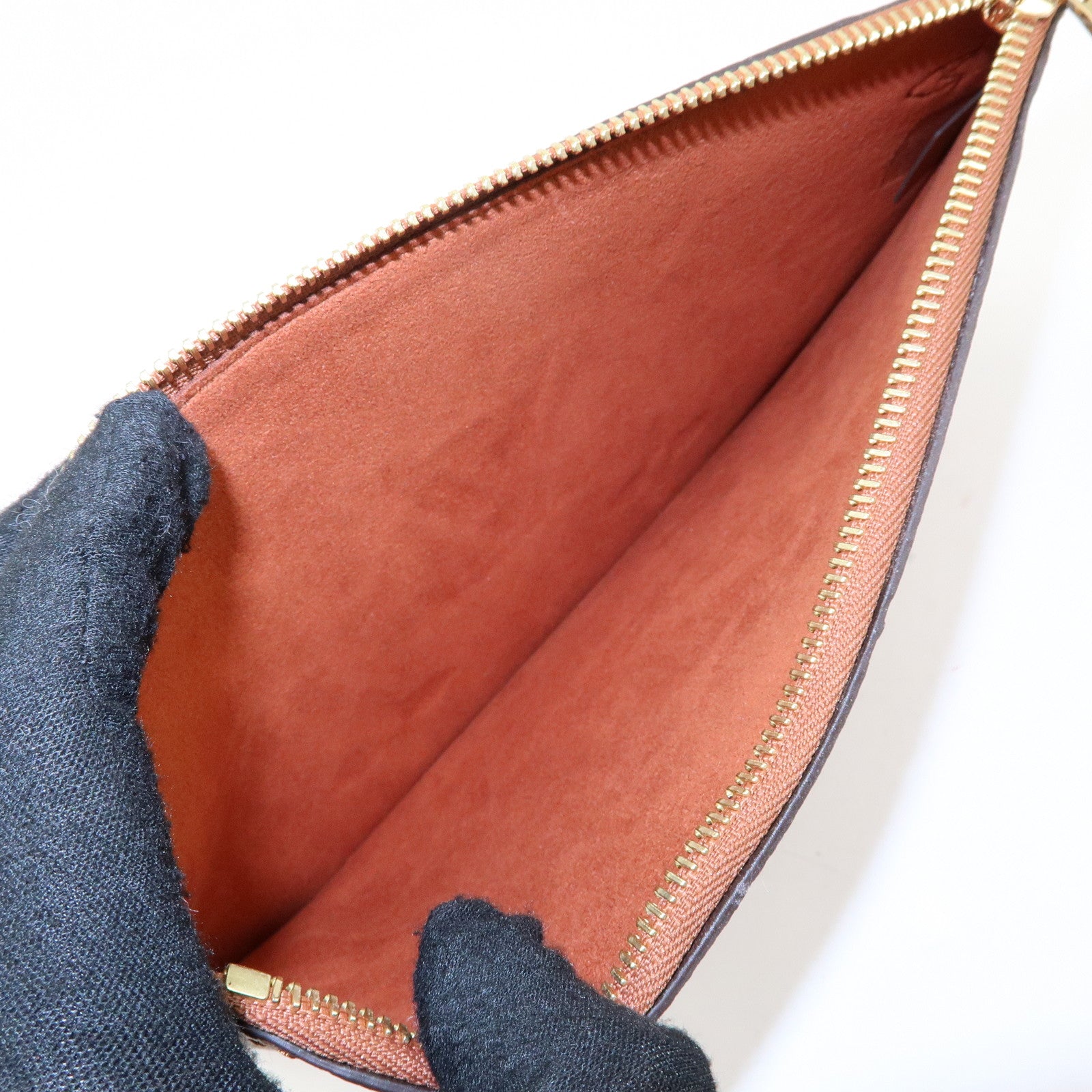 Louis Vuitton Empreinte Pouch for Neverfull MM Tote Bag M46135