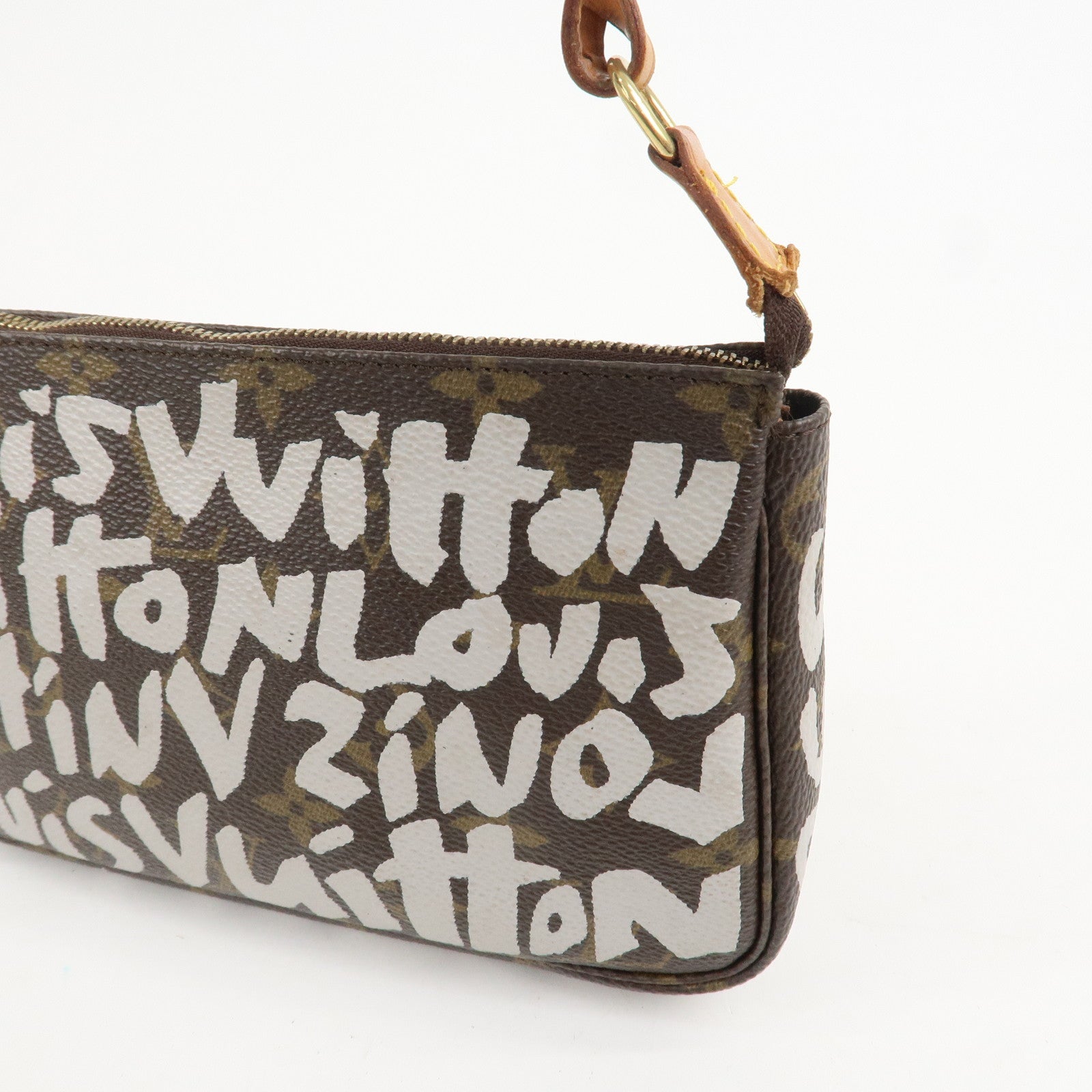 Louis Vuitton Monogram Graffiti Pochette Accessoires M92192
