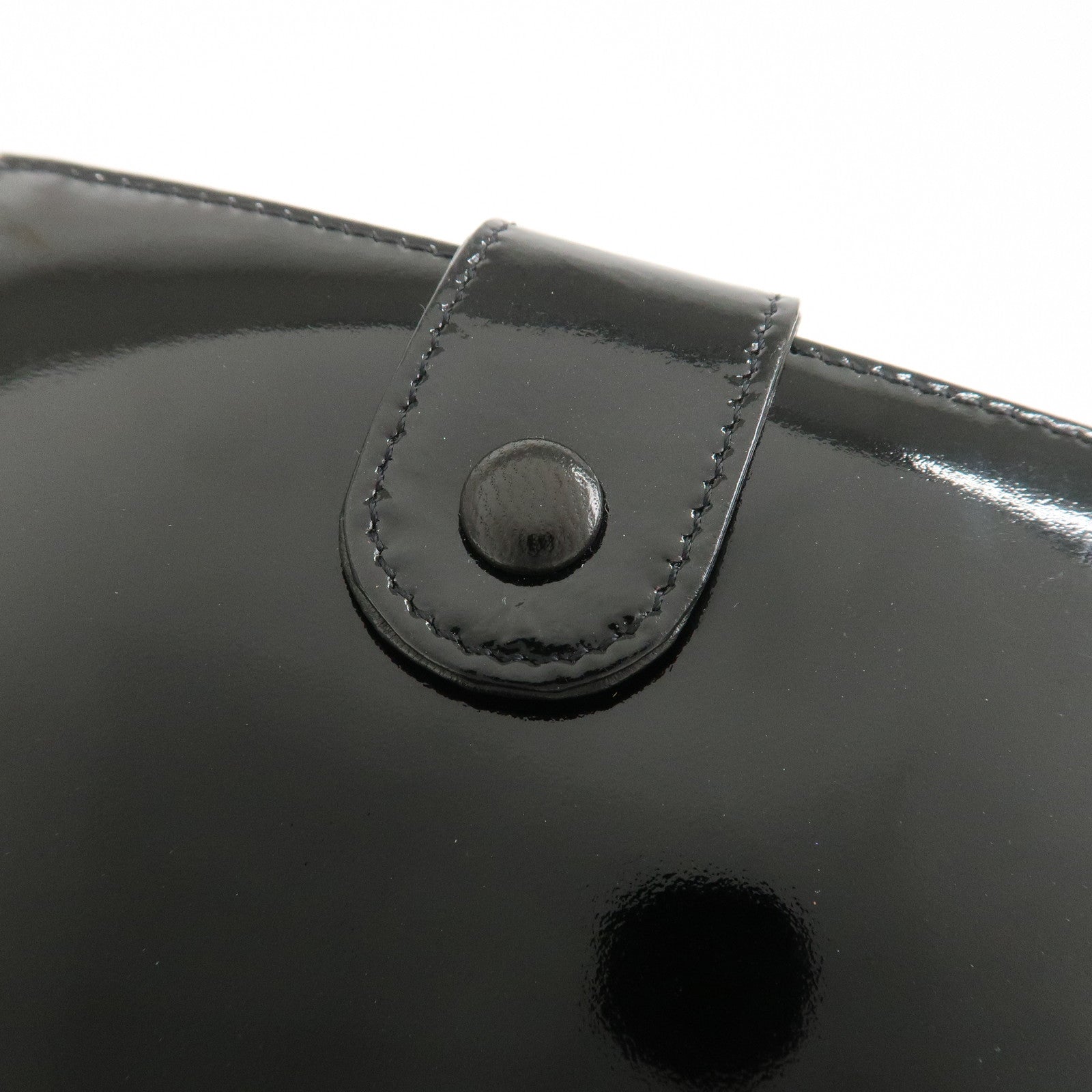 CHANEL COCO Mark Patent Leather Bi-fold Small Wallet Black A13497