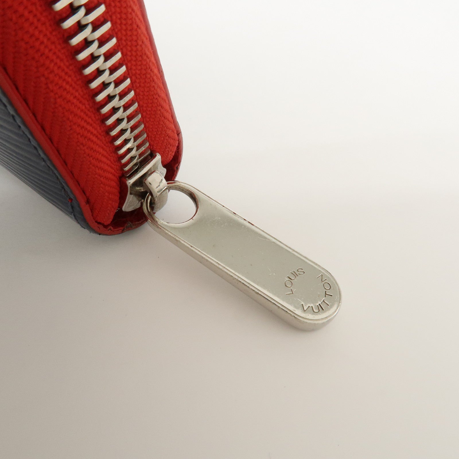 Louis Vuitton Epi Leather Round Zippy Wallet Indigo Blue M67267