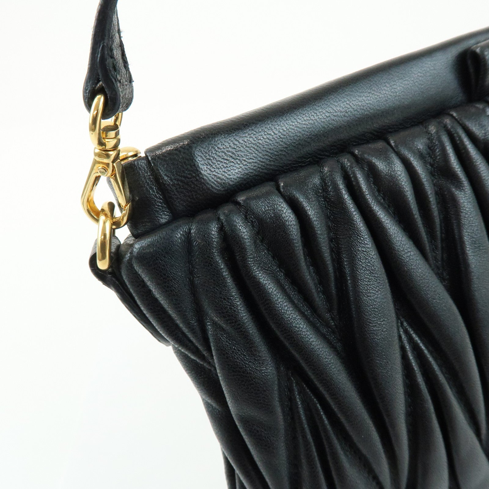 MIU MIU Matelasse Nappa Leather Shoulder Bag Black RM1892