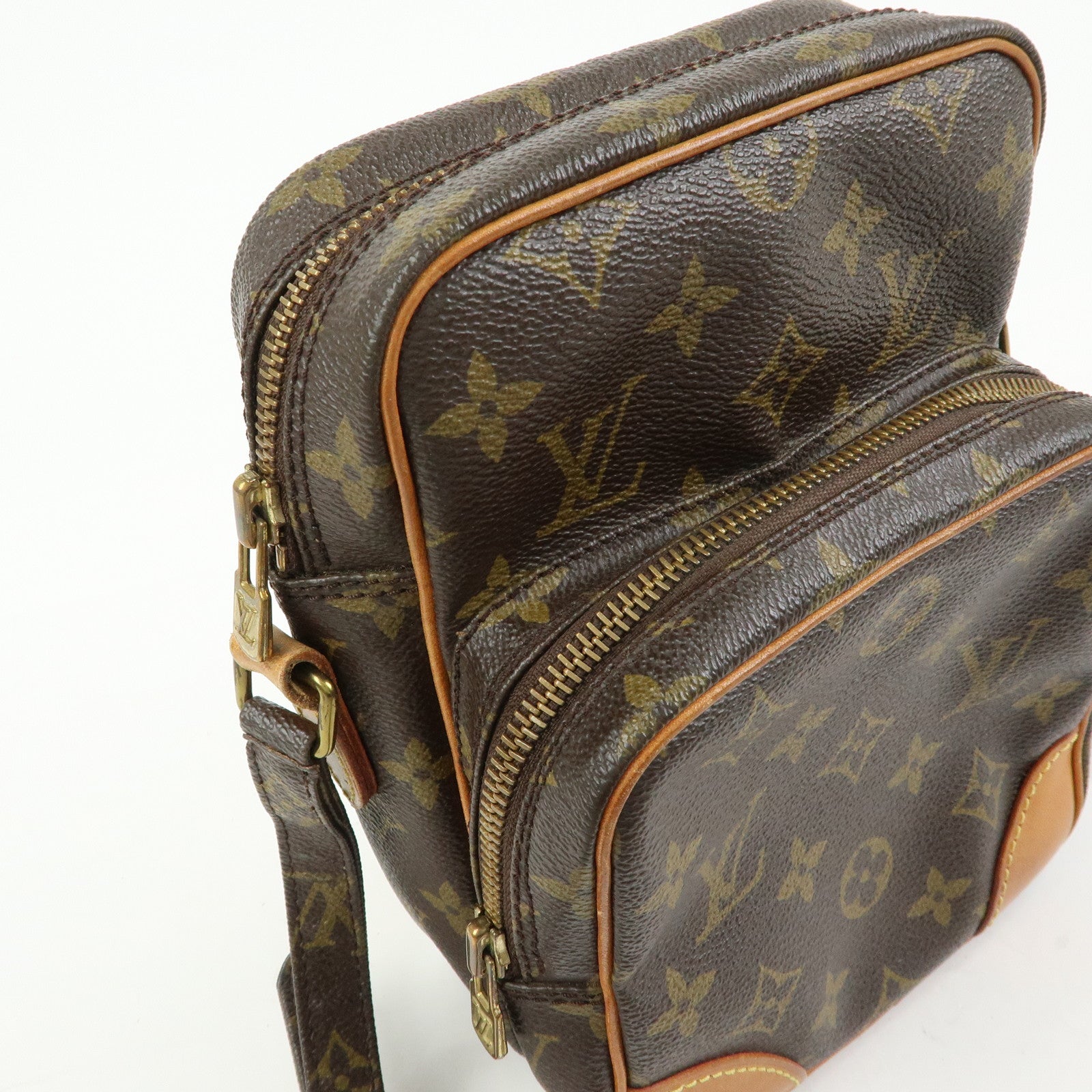 Louis Vuitton Monogram Amazone Shoulder Bag Crossbody Bag M45236