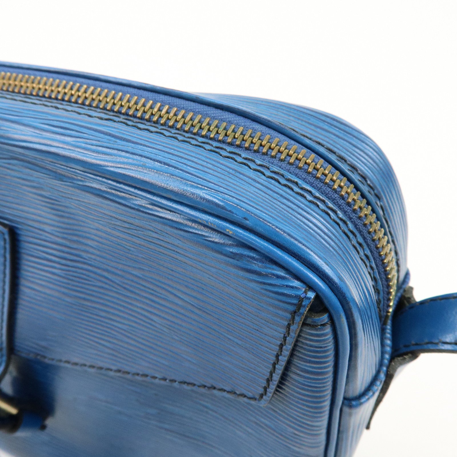 Louis Vuitton Epi Jeune Fille Shoulder Bag Toledo Blue M52155