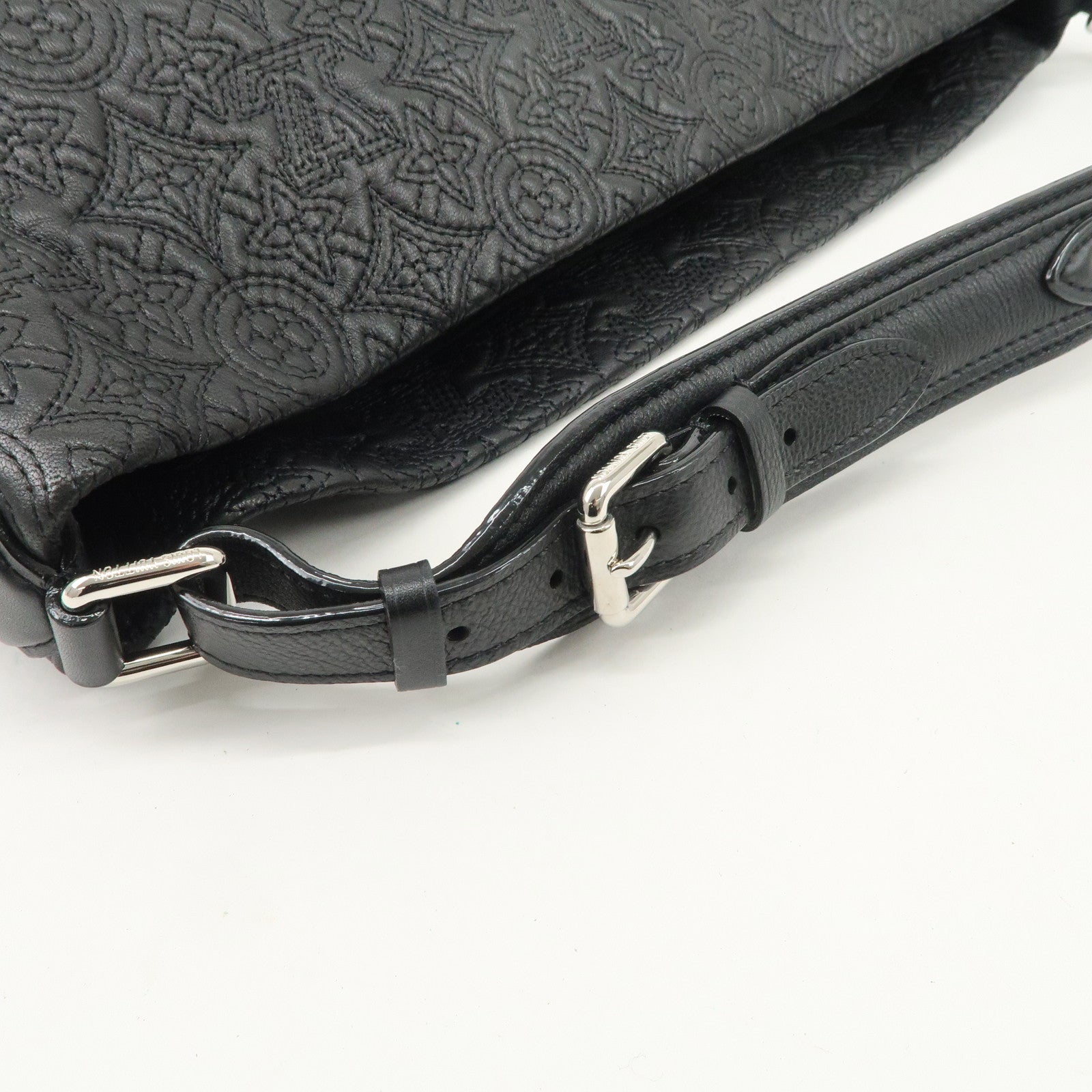 Louis Vuitton Monogram Antia Hobo PM Leather Shoulder Bag Noir M93833 Used