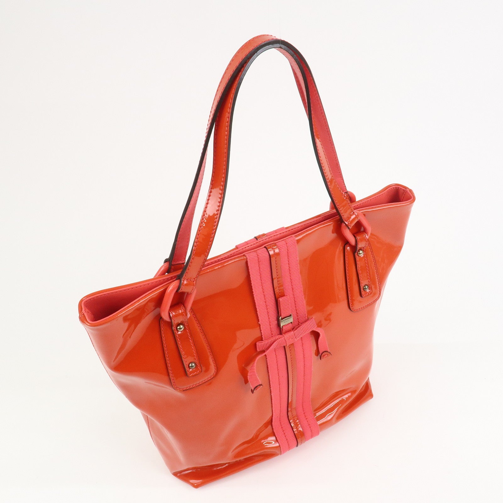 Ferragamo Vara Patent Leather Shoulder Bag Orange
