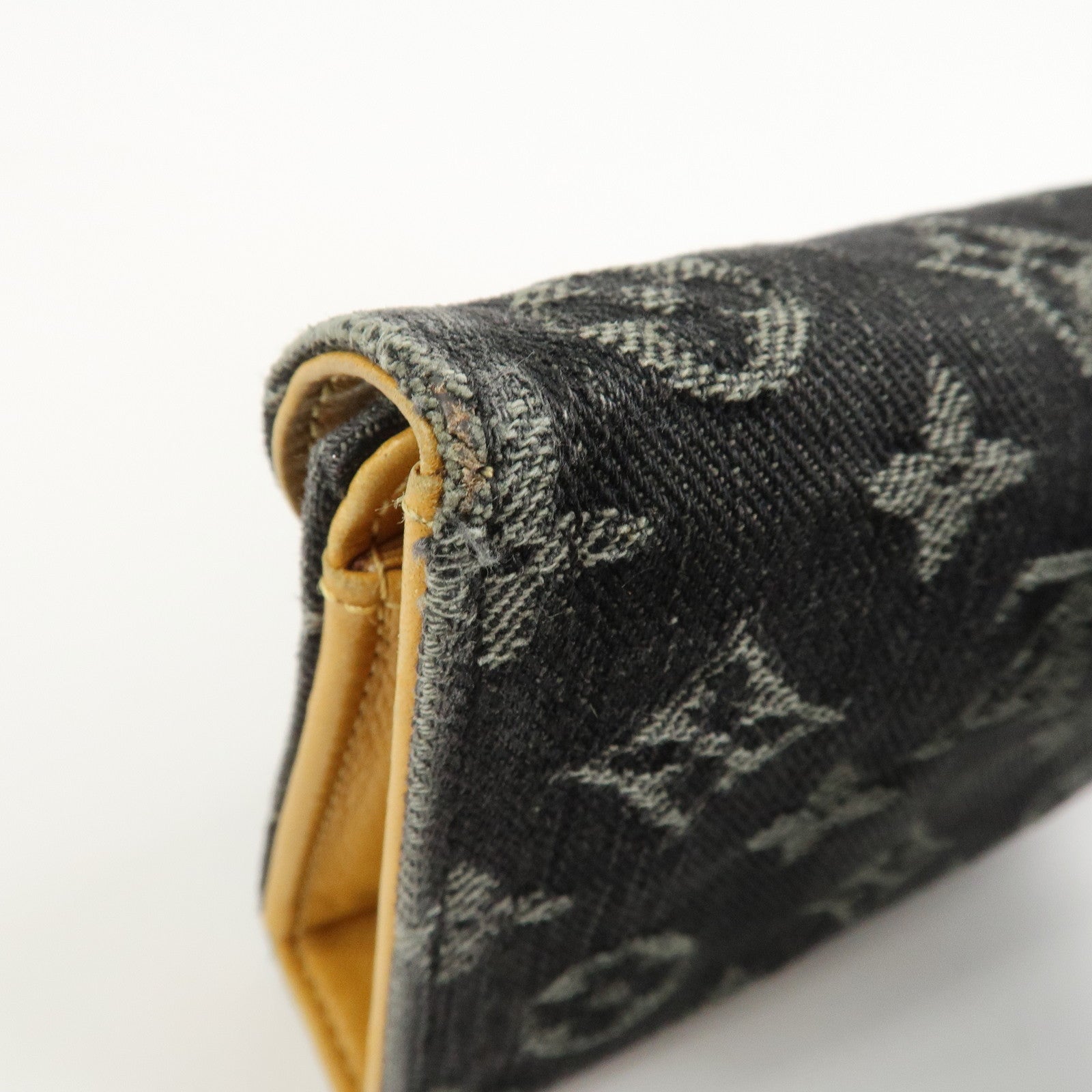 Louis Vuitton Monogram Denim Portefeuille Amelia Noir M95512