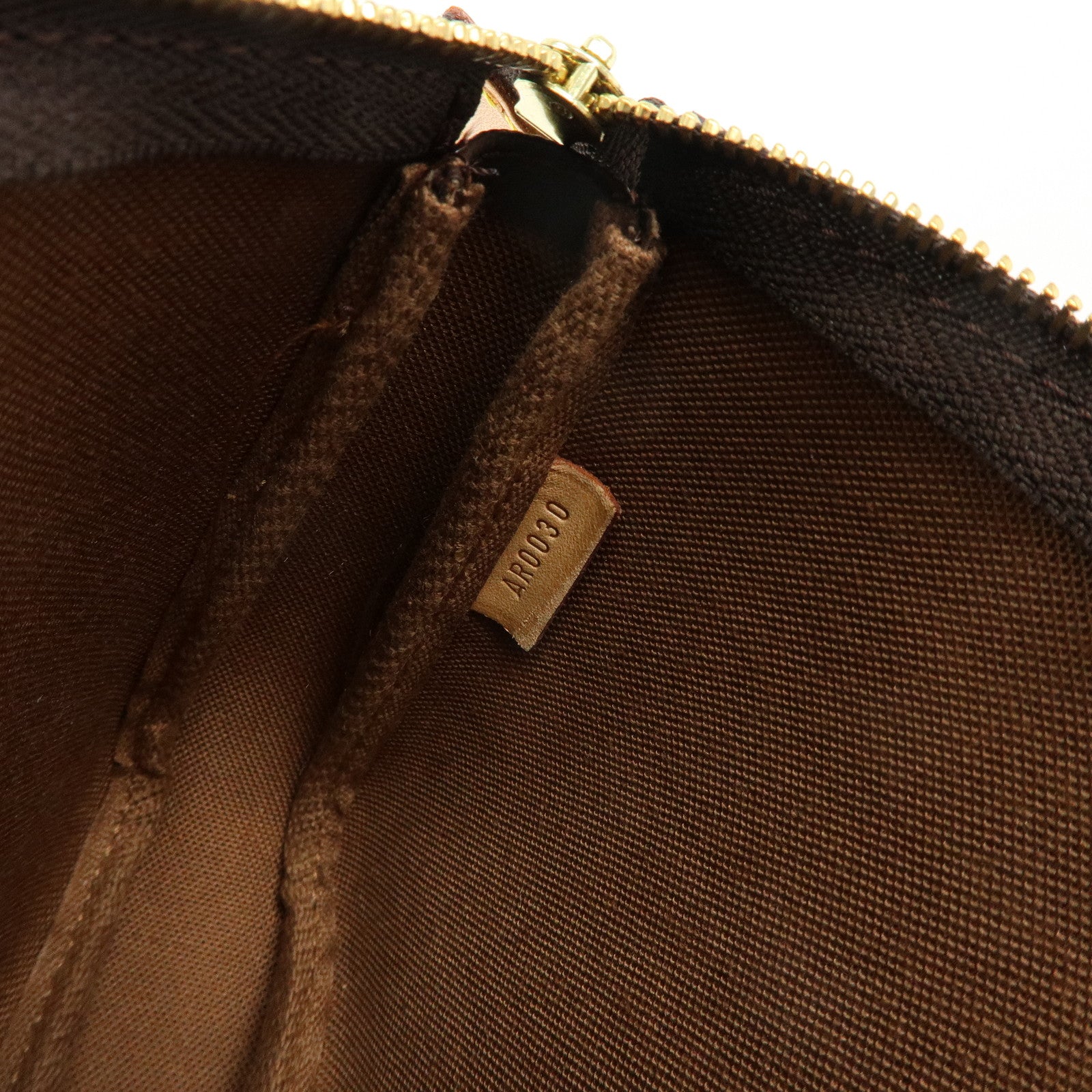 Louis Vuitton Monogram Pochette Accessoires Pouch Hand Bag M51980