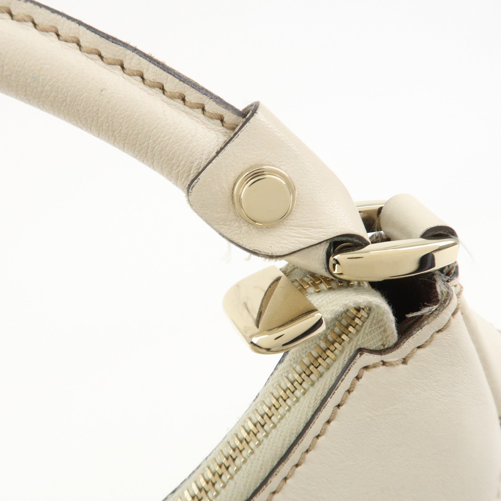 GUCCI Abbey GG Monogram Canvas Leather Shoulder Bag Beige 189833