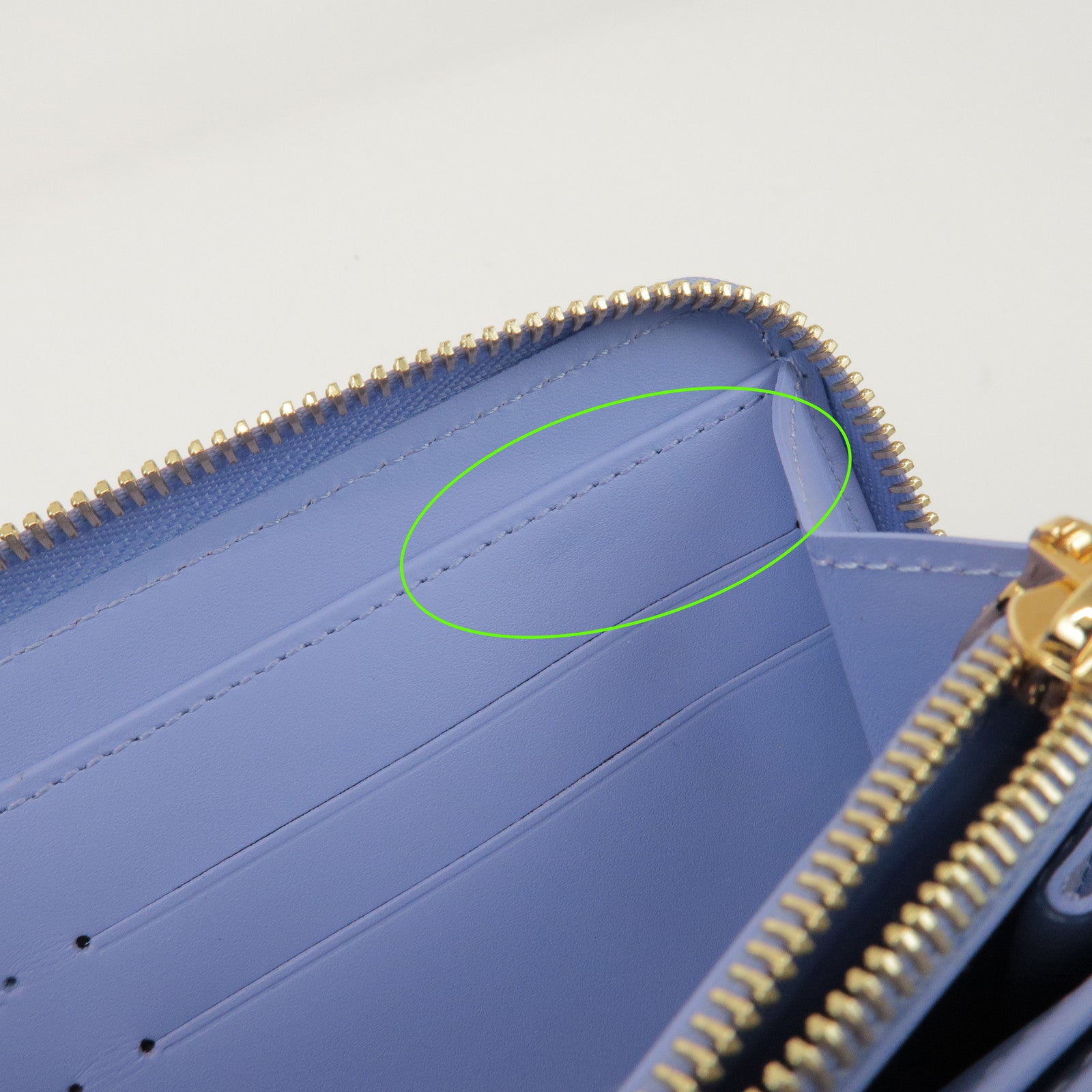 Louis Vuitton Monogram Vernis Round Zippy Wallet Lilas M90141