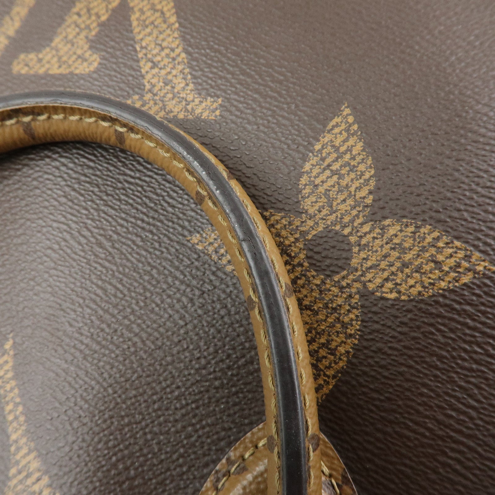 Louis Vuitton Monogram Giant On The Go GM Leather Hand Bag M45320