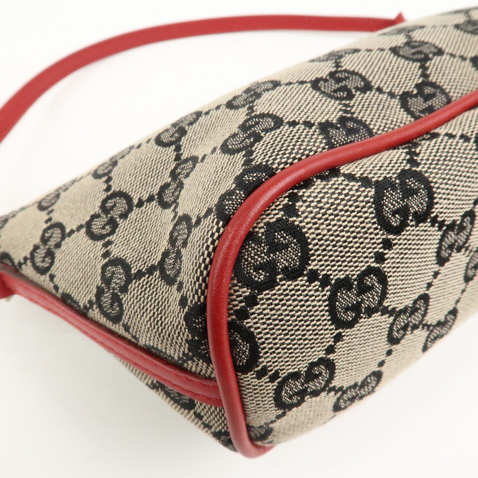 GUCCI GG Canvas Leather Accessory Pouch Hand Bag 039.1103