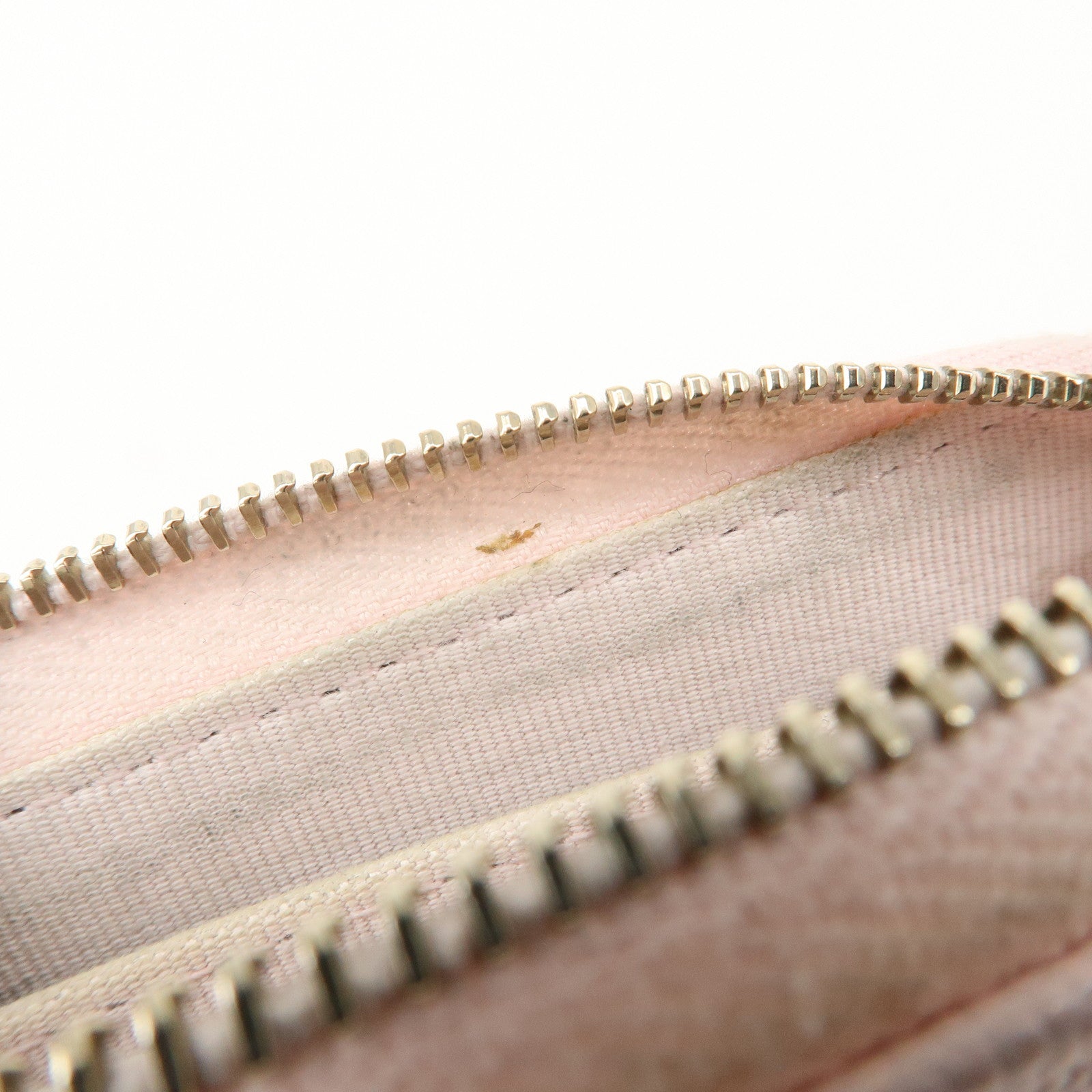 CHANEL Time Classic Matelasse Caviar Skin Zippy Coin Purse Pink AP0216 Used