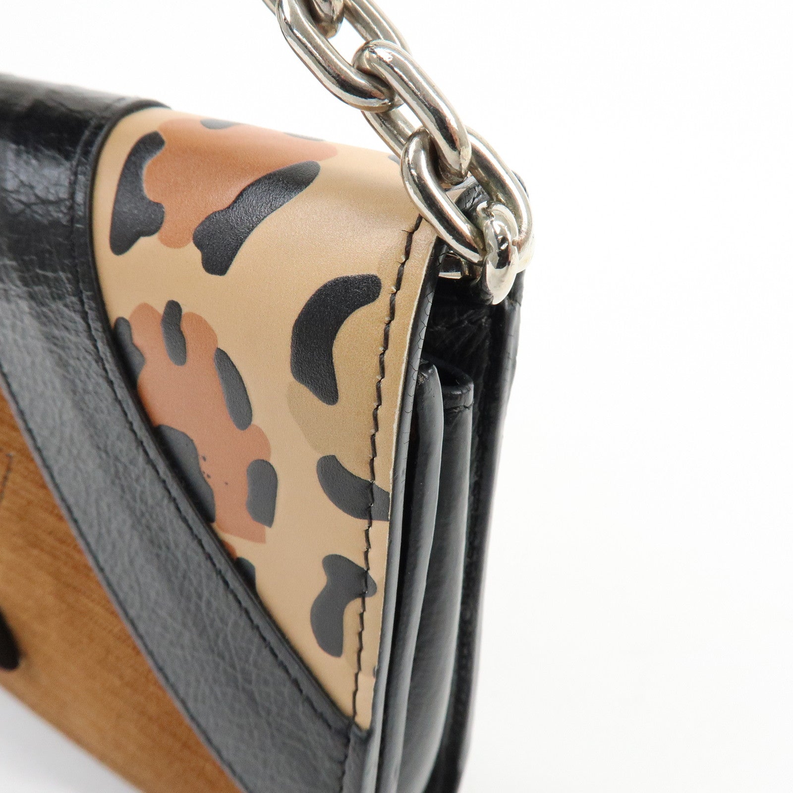 Louis Vuitton Monogram Portefeuille Twist Chain Shoulder Bag M51832