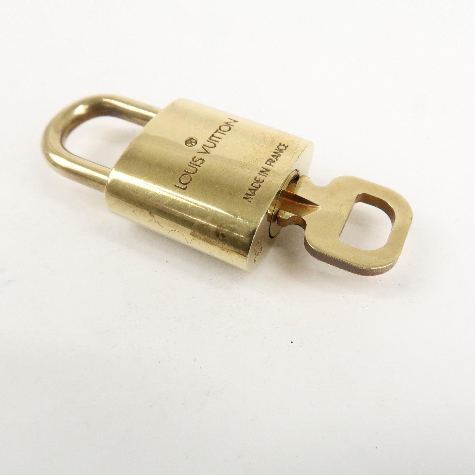 Louis Vuitton Set of 10 Lock & Key Cadena Key Lock Metal Gold Used