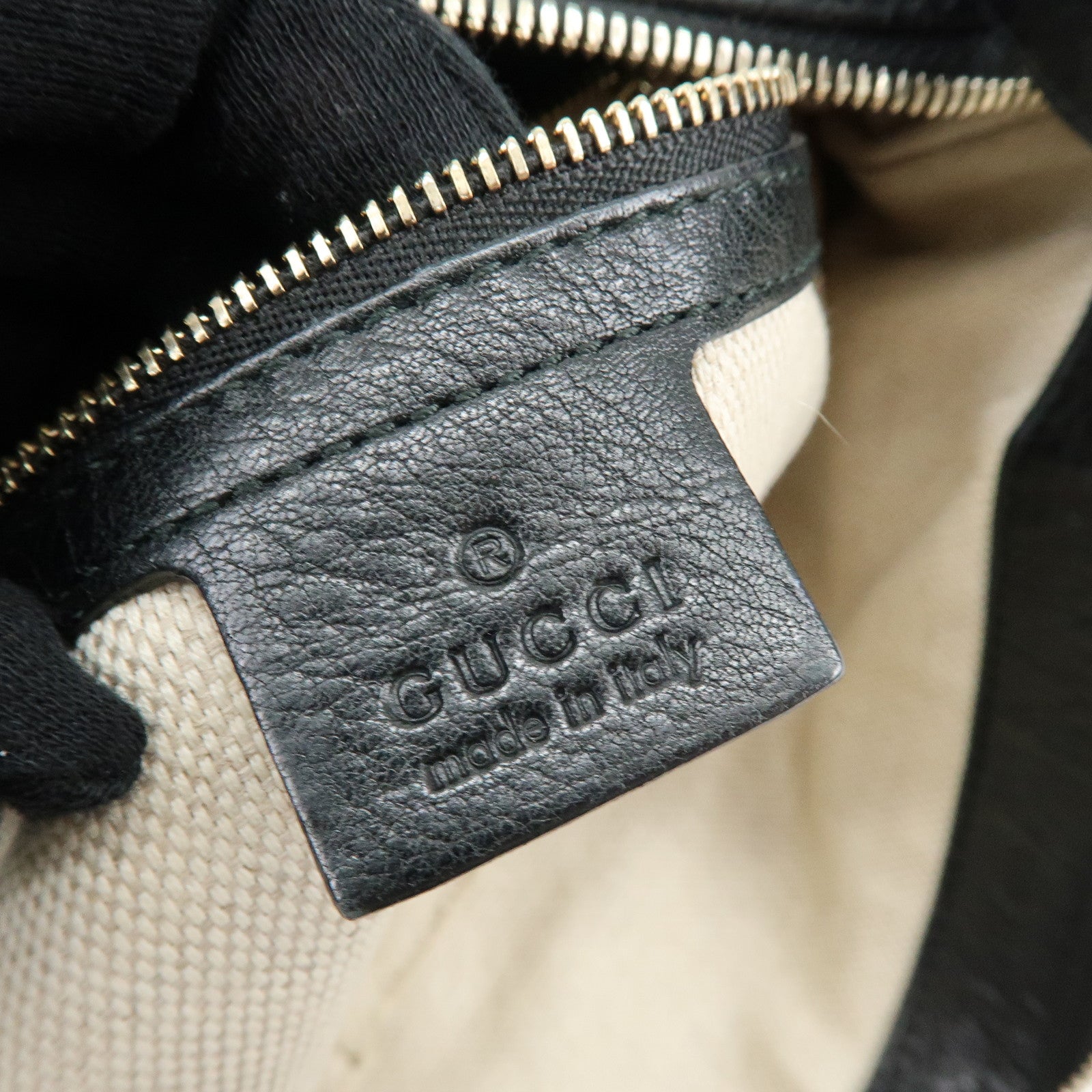 GUCCI SOHO Interlocking G Leather Shoulder Crossbody Bag 308361